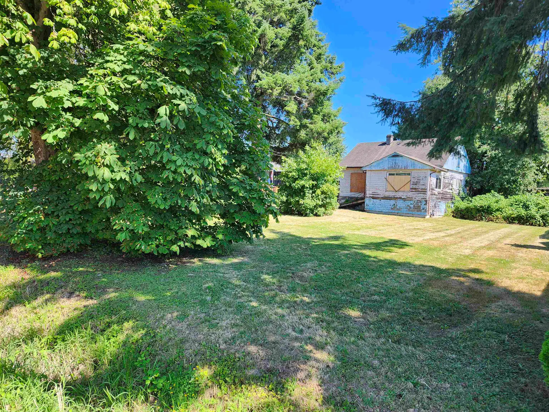 20234 Lorne Avenue - Image 2