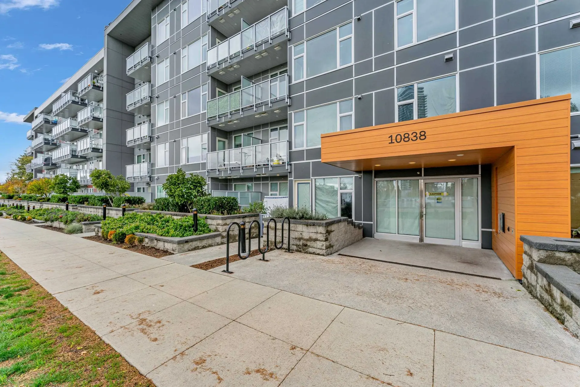 Property at #516 10838 Whalley Boulevard, Surrey, BC
