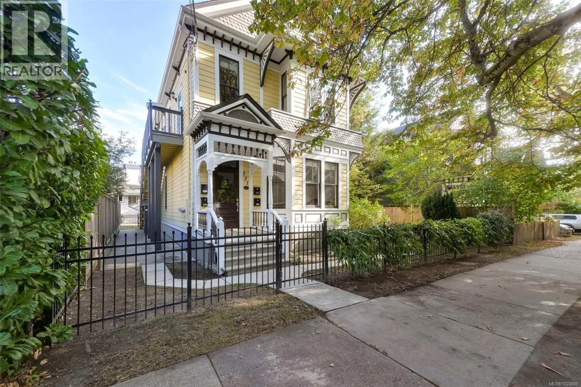 Property at 737 Vancouver St, Victoria, BC