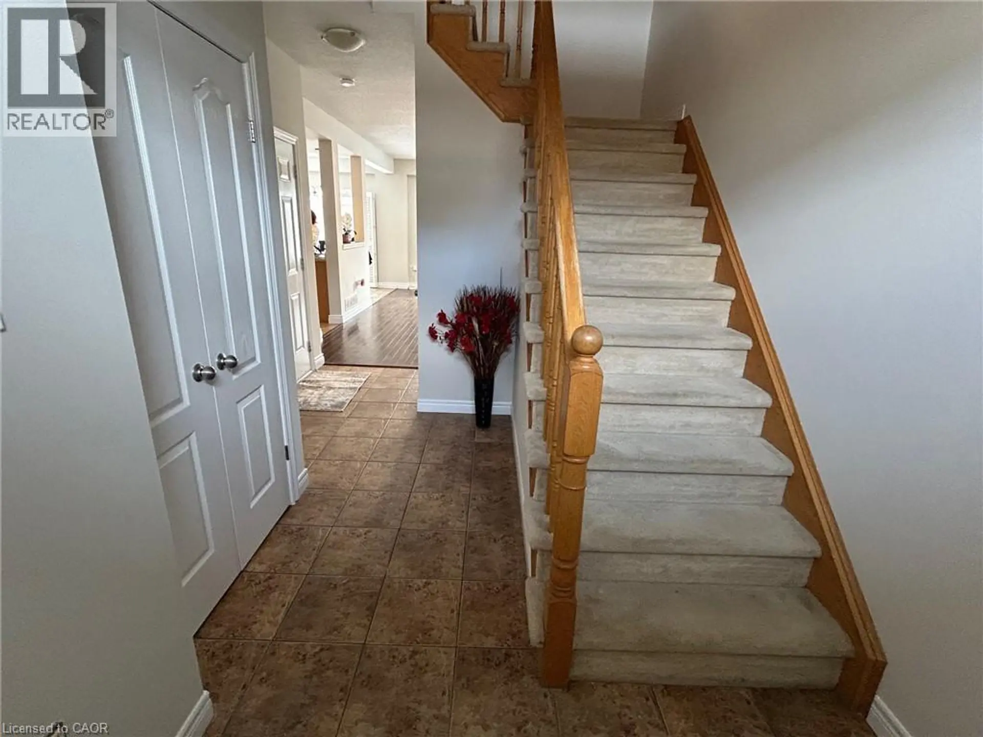 22 LIDDYCOAT Lane - Image 8