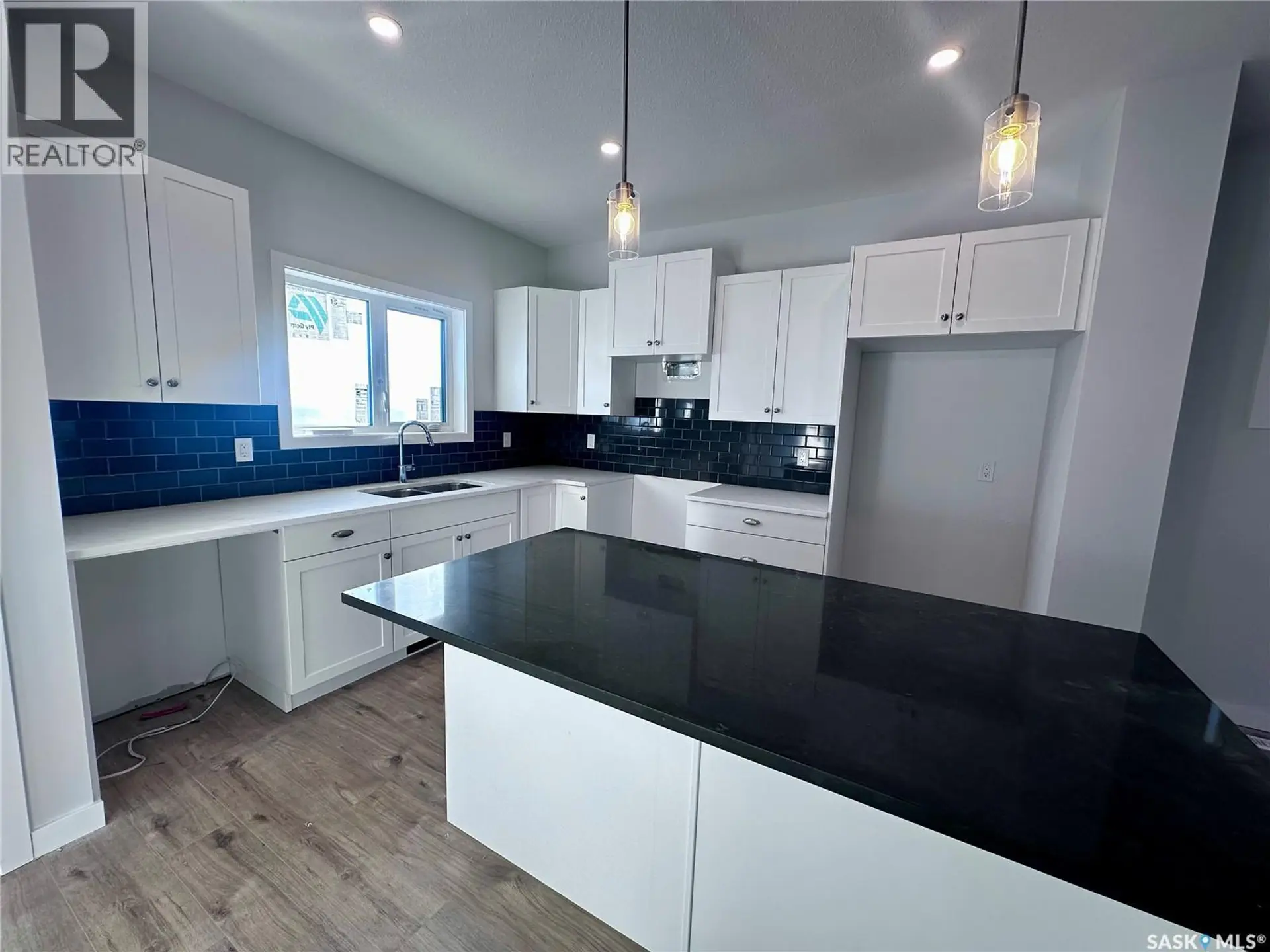 1121 CAMDEN GARDENS - Image 2