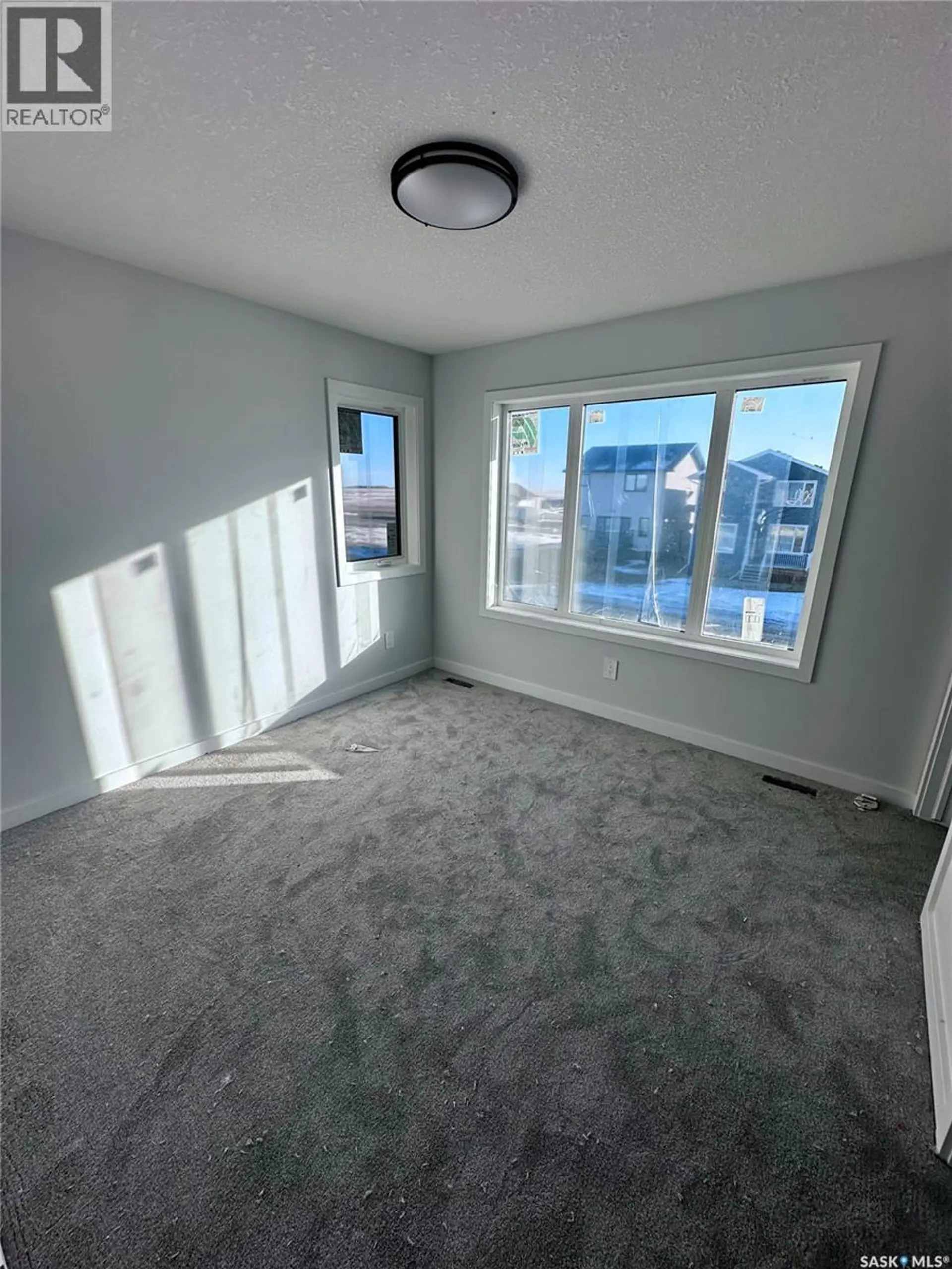 1123 Camden GARDENS - Image 11