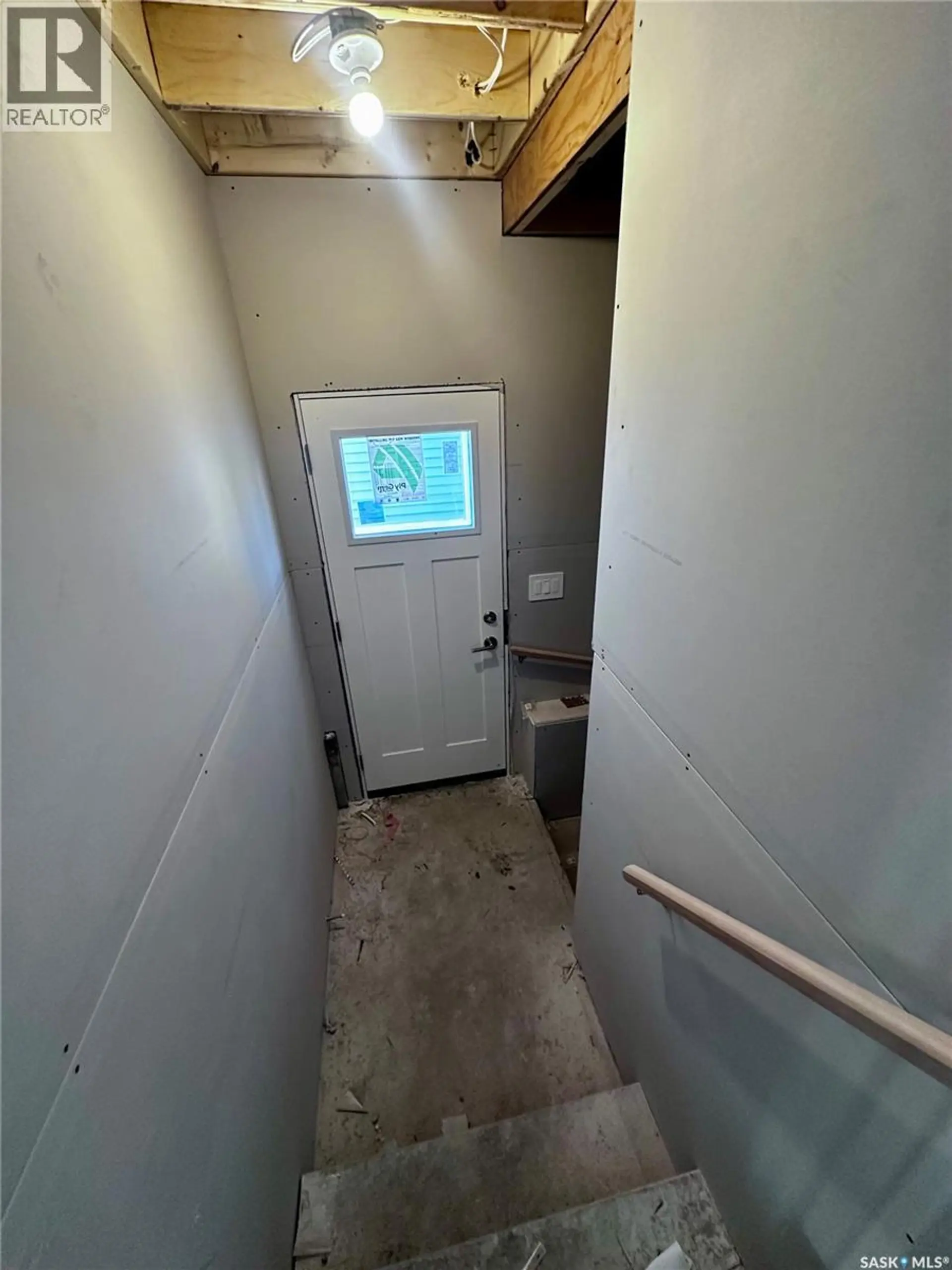 1123 Camden GARDENS - Image 16