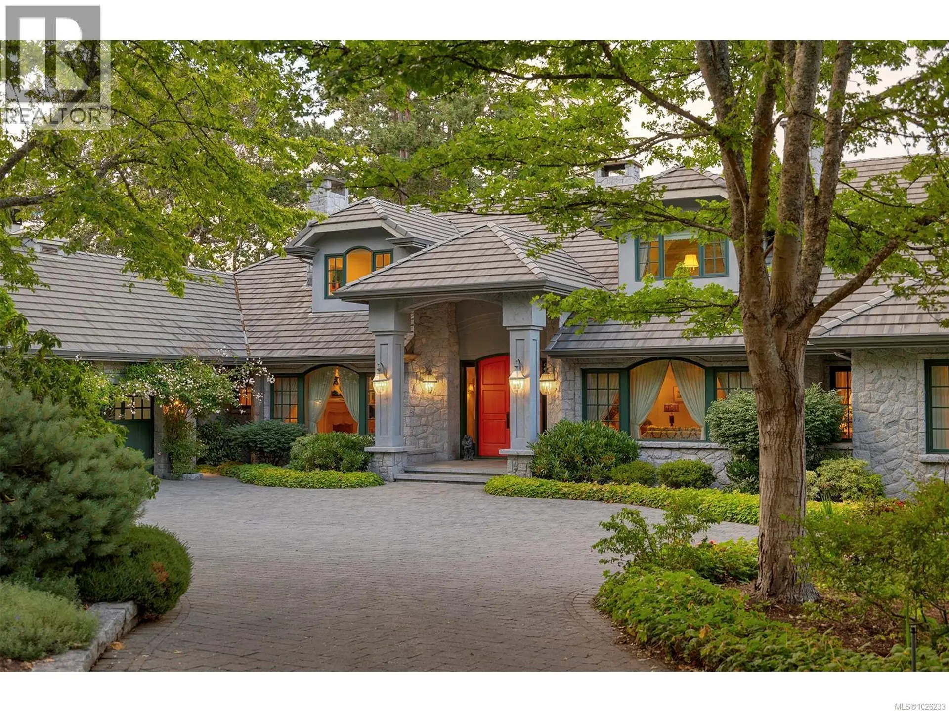 Property at 3445 Beach Dr, Oak Bay, BC