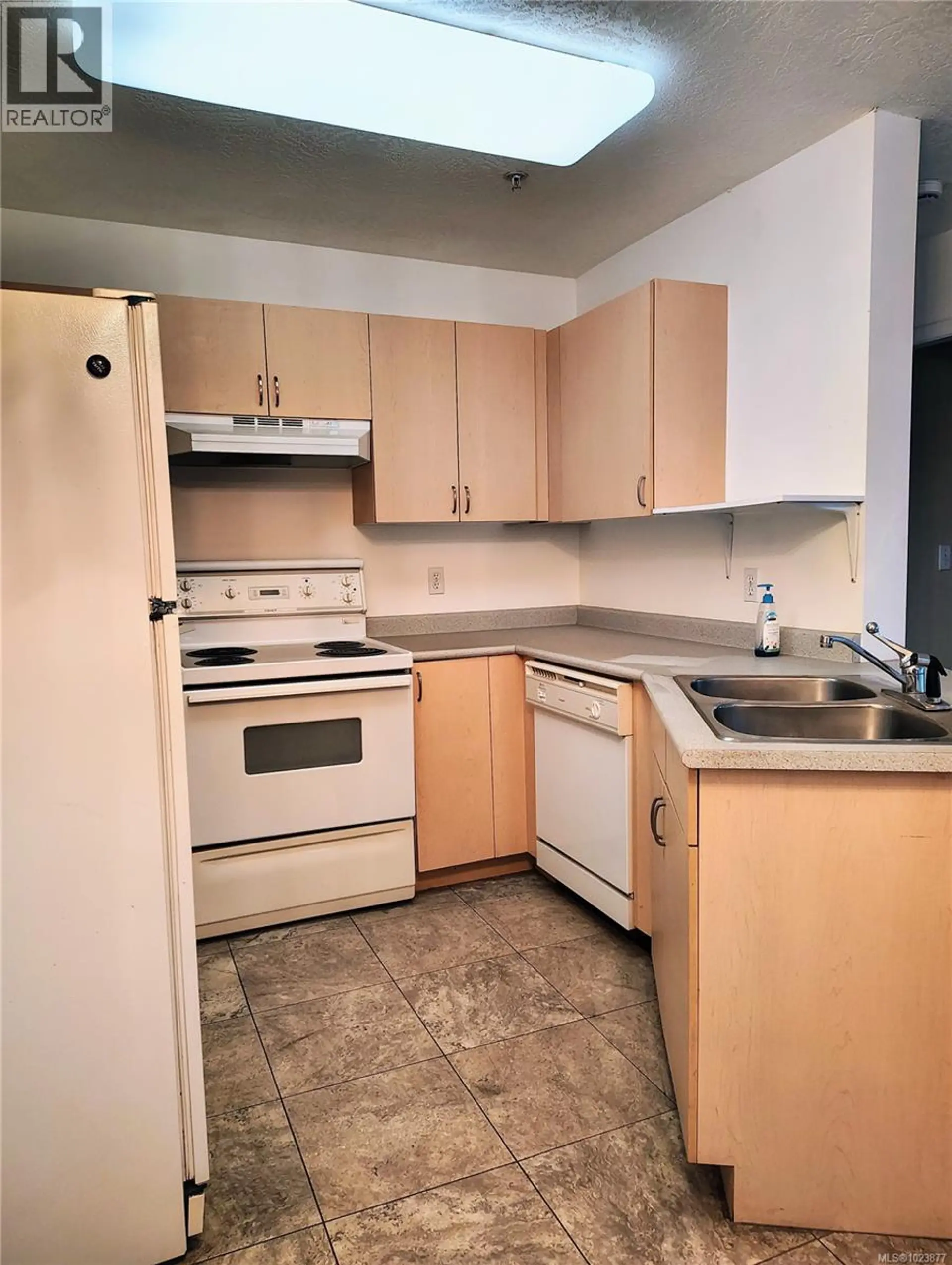 #409 3855 11th Ave - Image 5