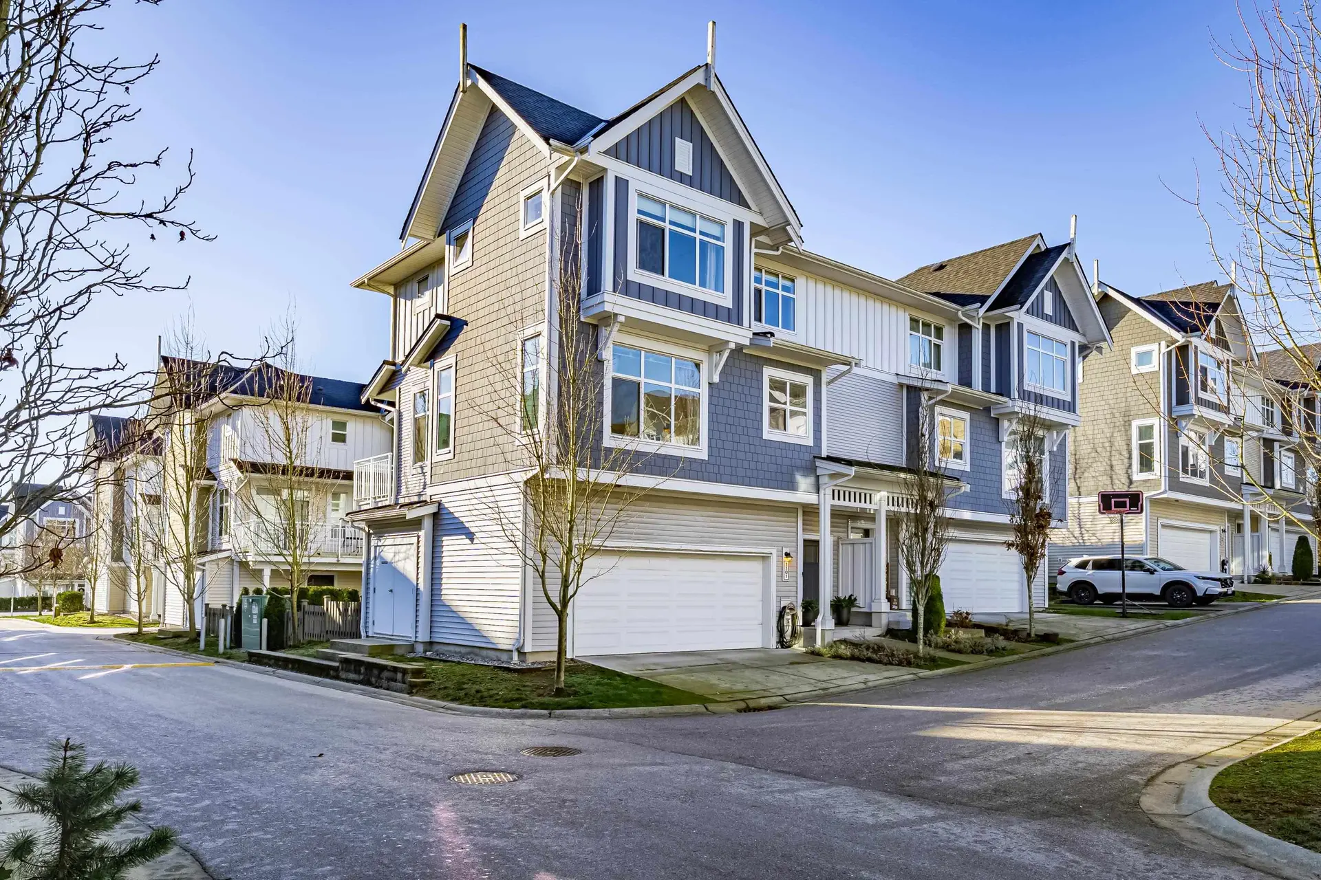 Property at #1101 11295 Pazarena Place, Maple Ridge, BC