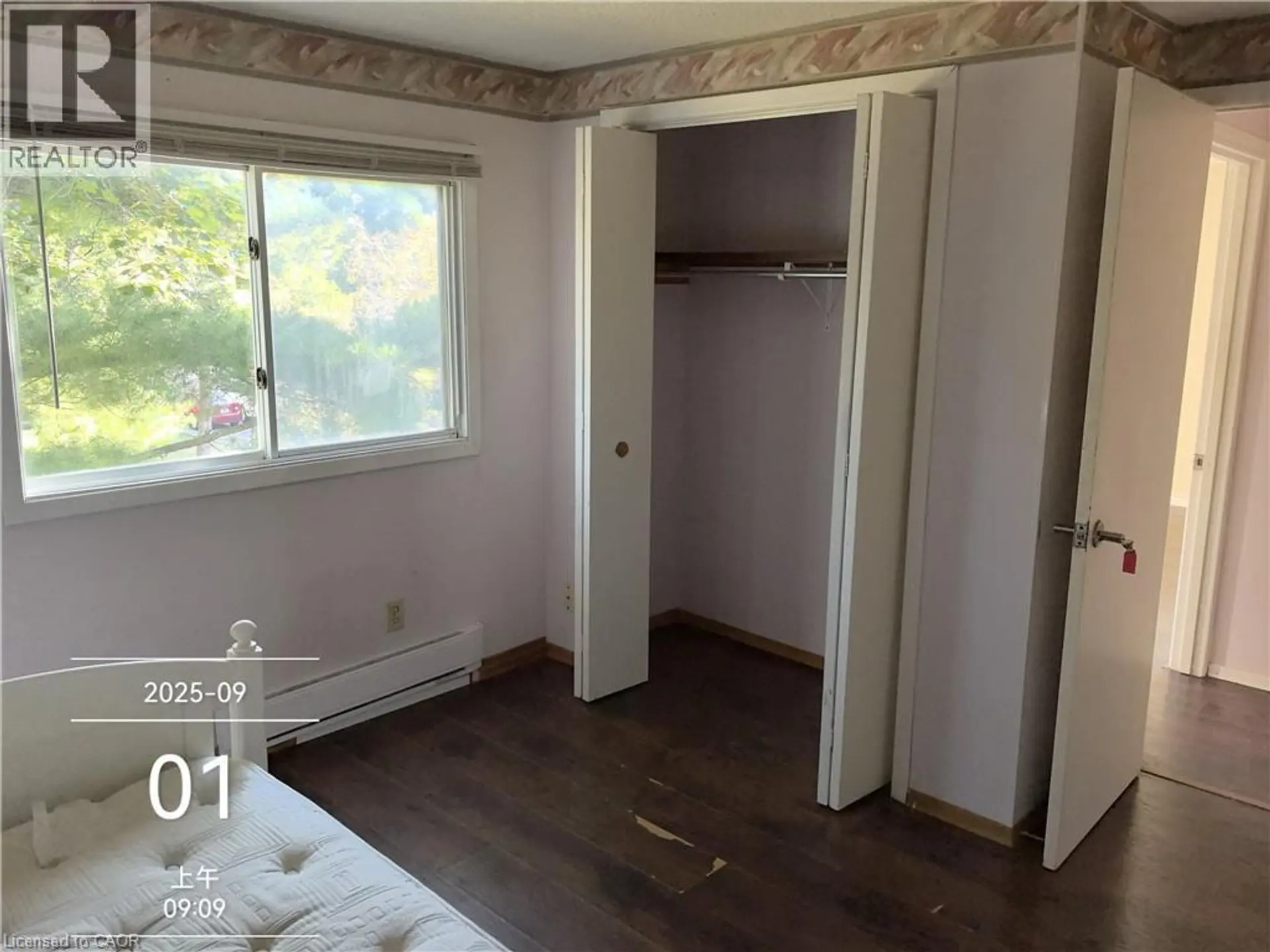 134 GREENBRIER Drive - Image 7