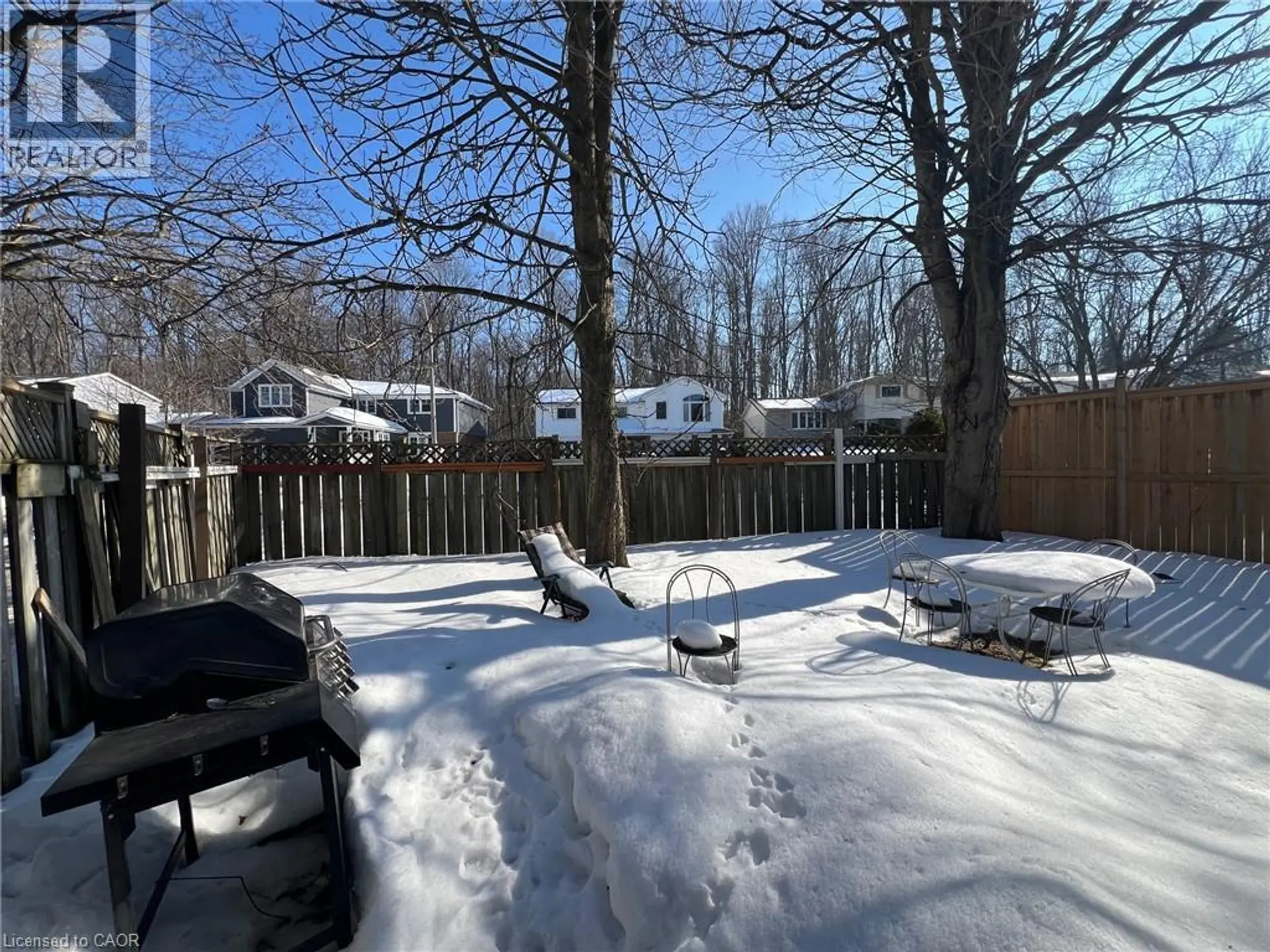 134 GREENBRIER Drive - Image 16