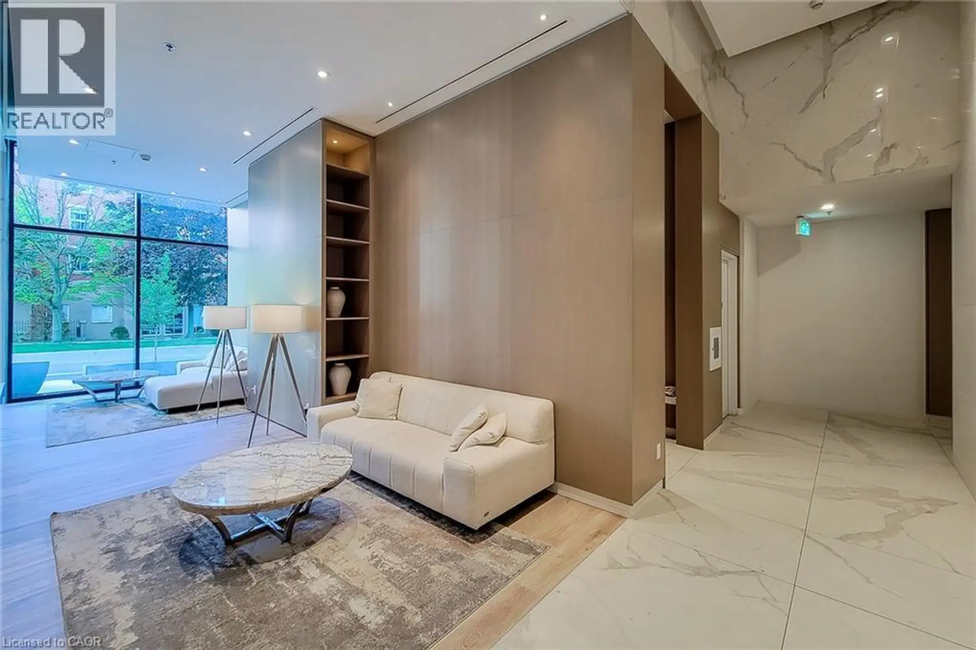 #909 370 MARTHA STREET - Image 14