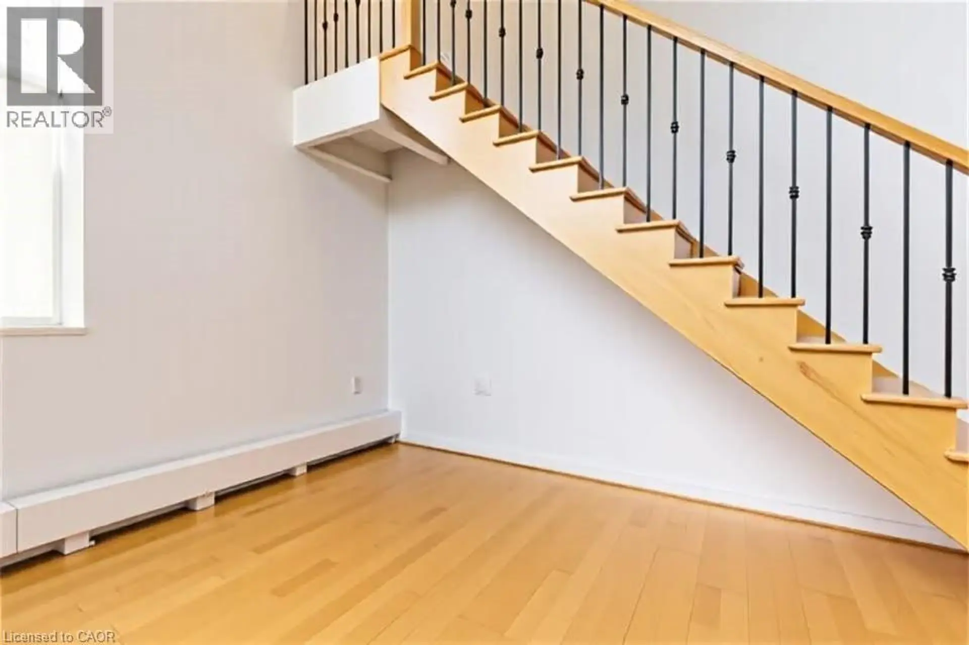 #106 66 BAY Street - Image 13