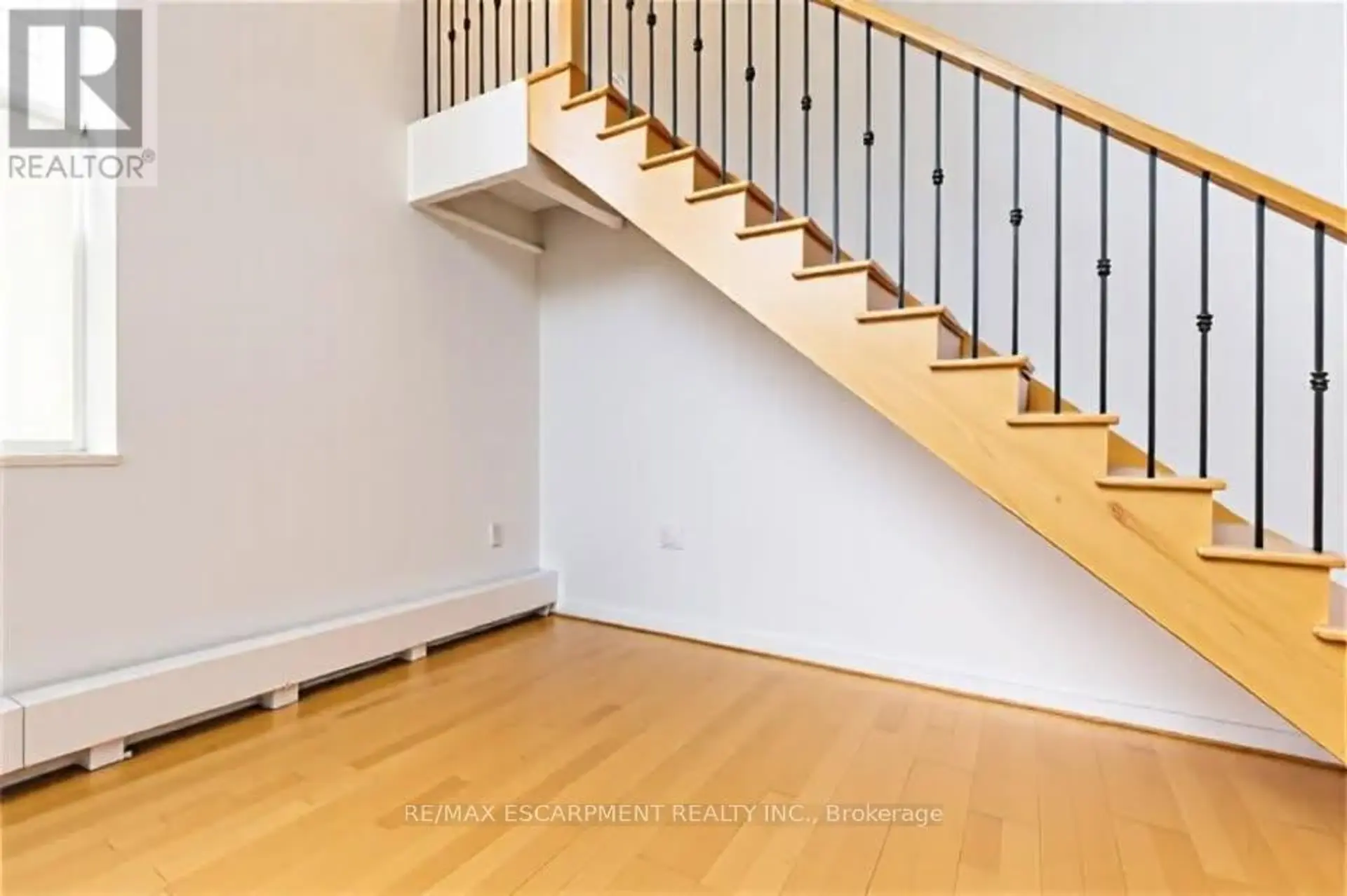 #106 66 BAY STREET S - Image 13