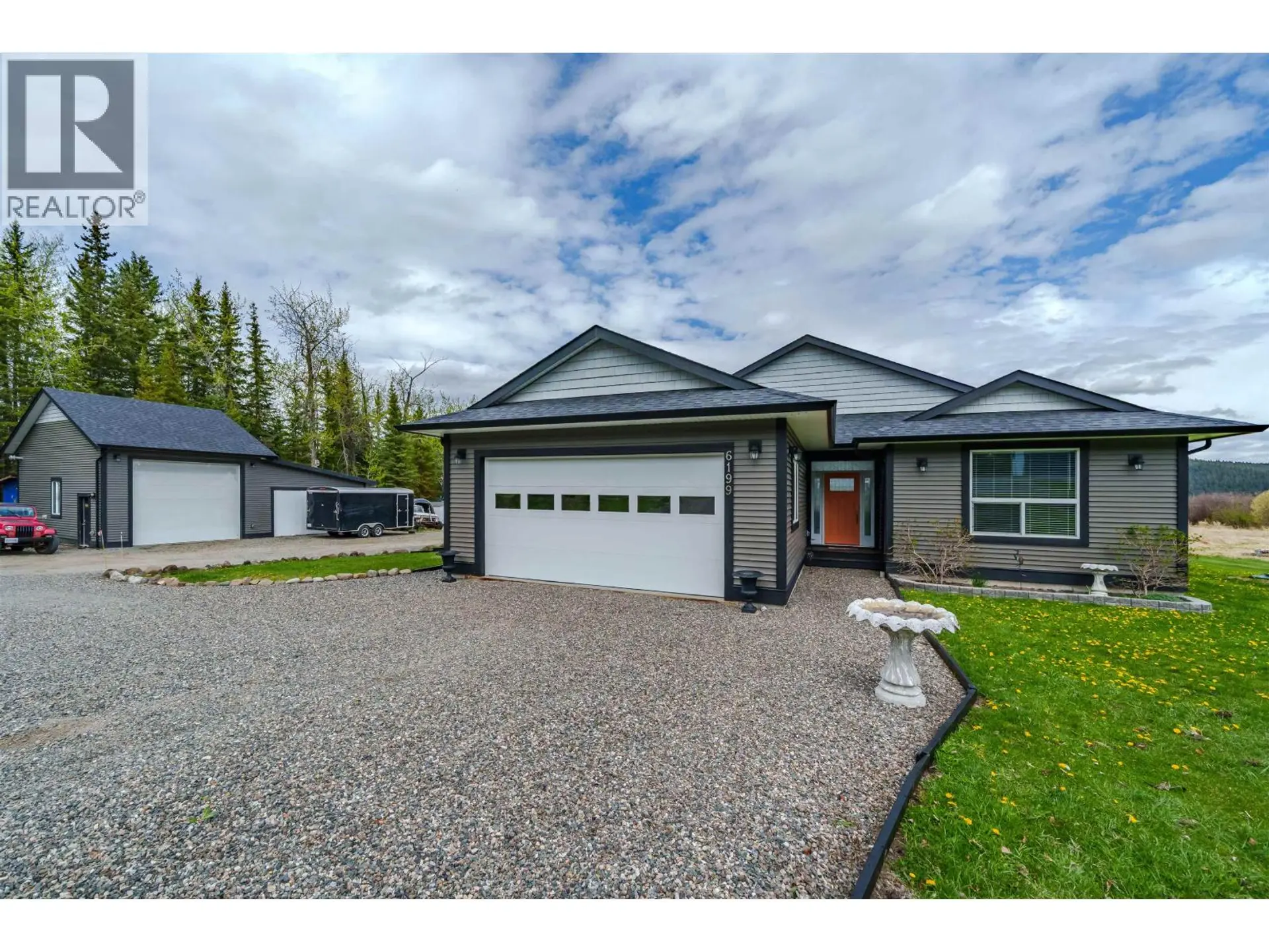 Property at 6199 HUNT ROAD, 100 Mile House, BC