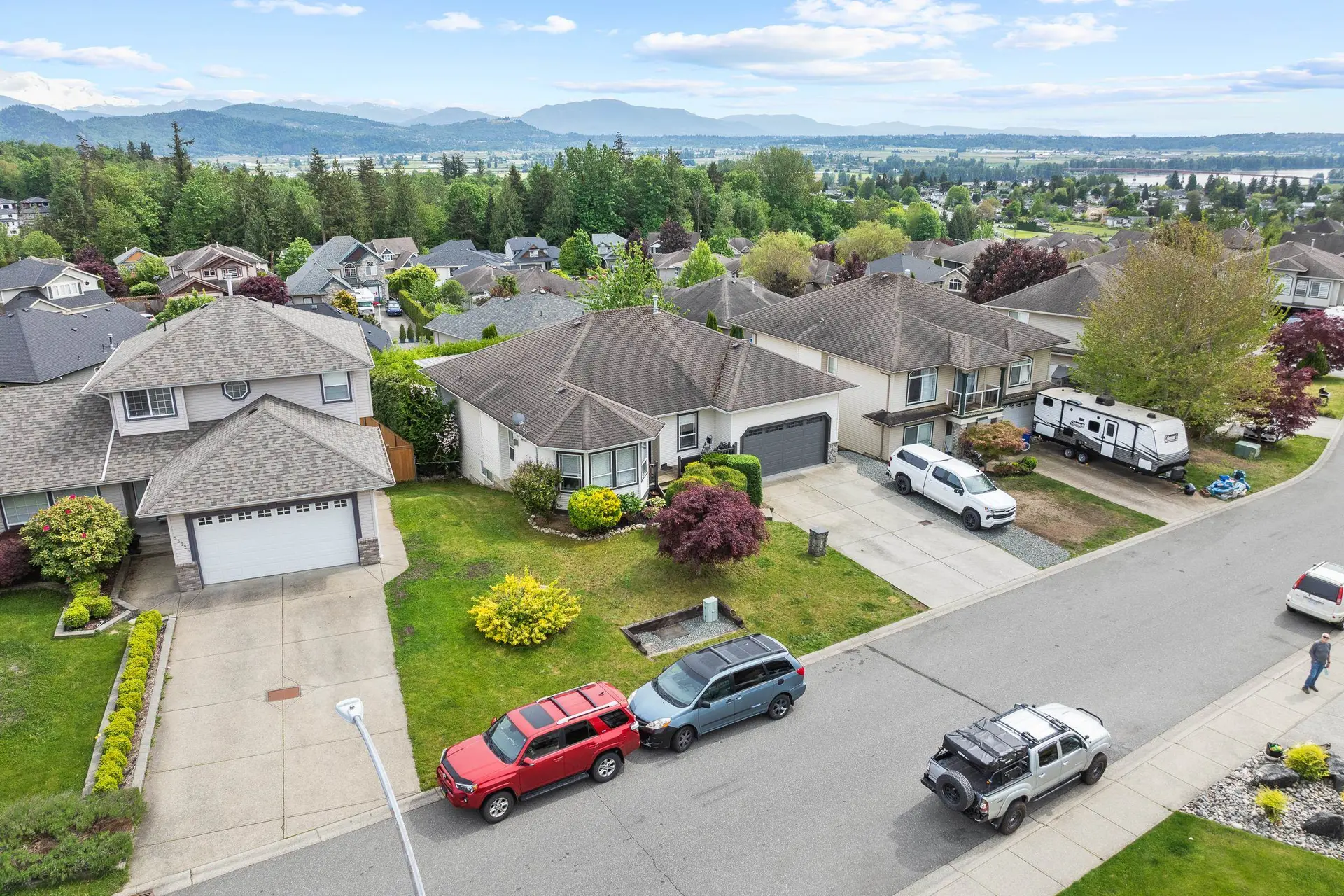 Property at 33720 Grewall Crescent, Mission, BC