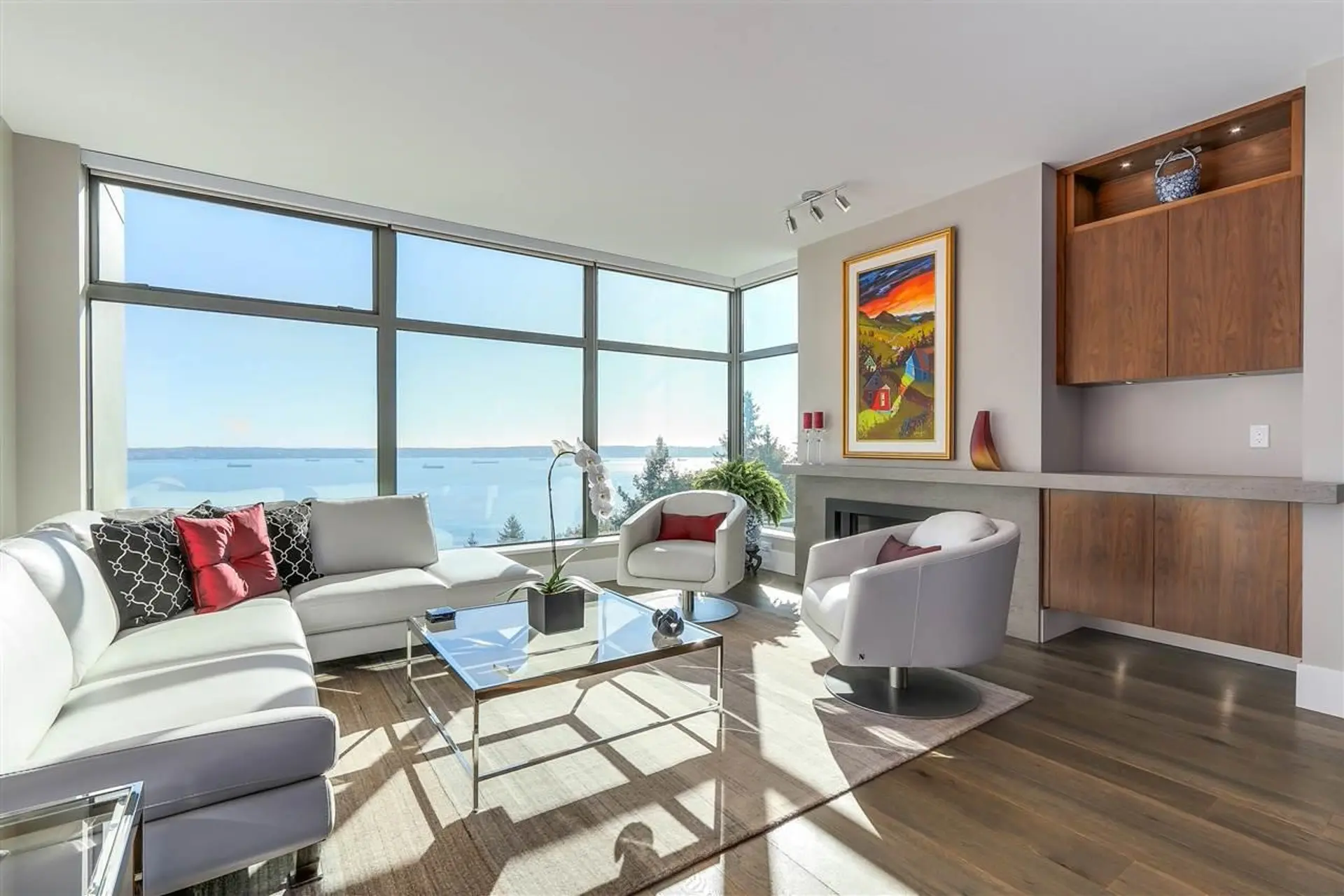 Property at #503 3315 Cypress Place, West Vancouver, BC