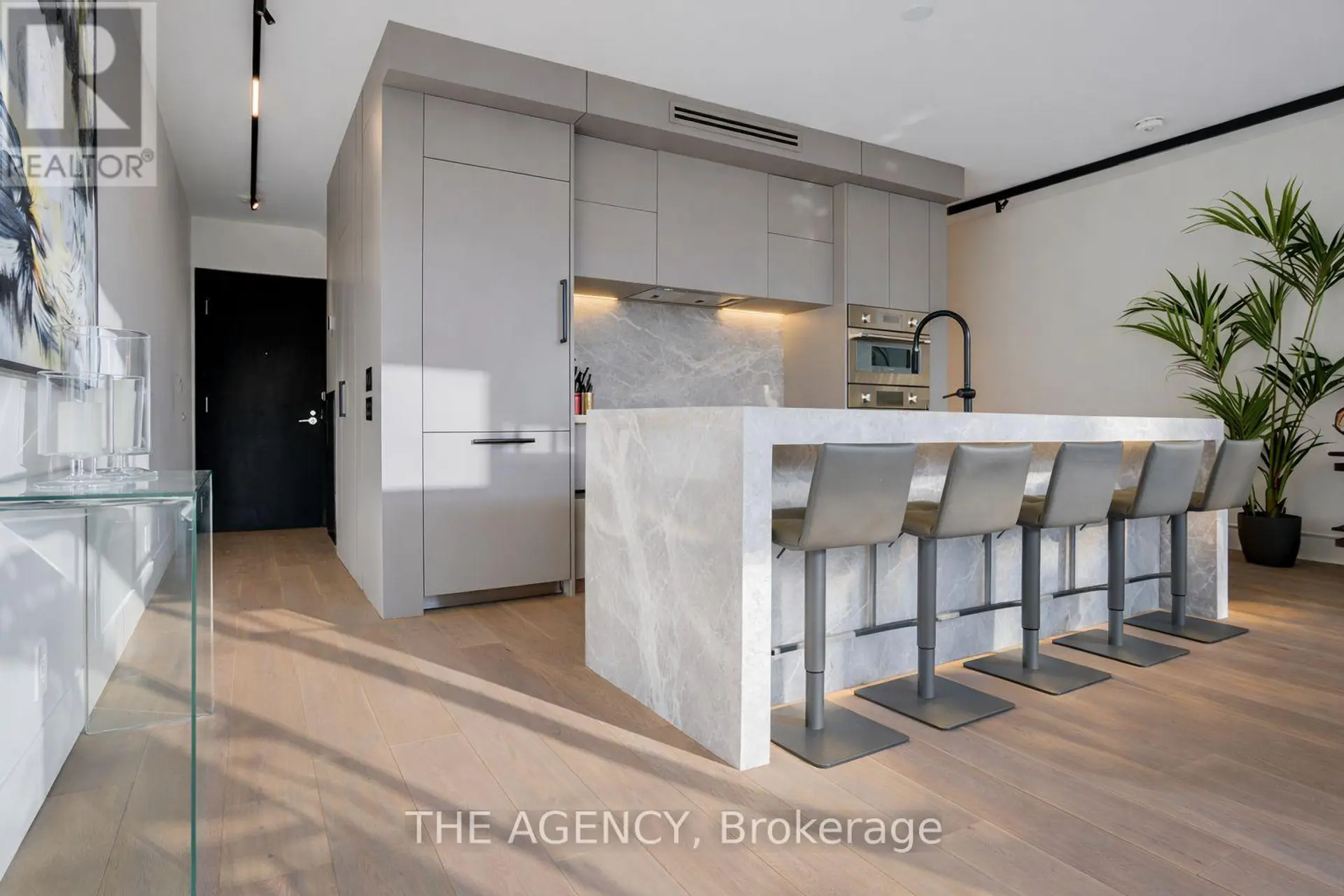 #704 75 PORTLAND STREET - Image 1