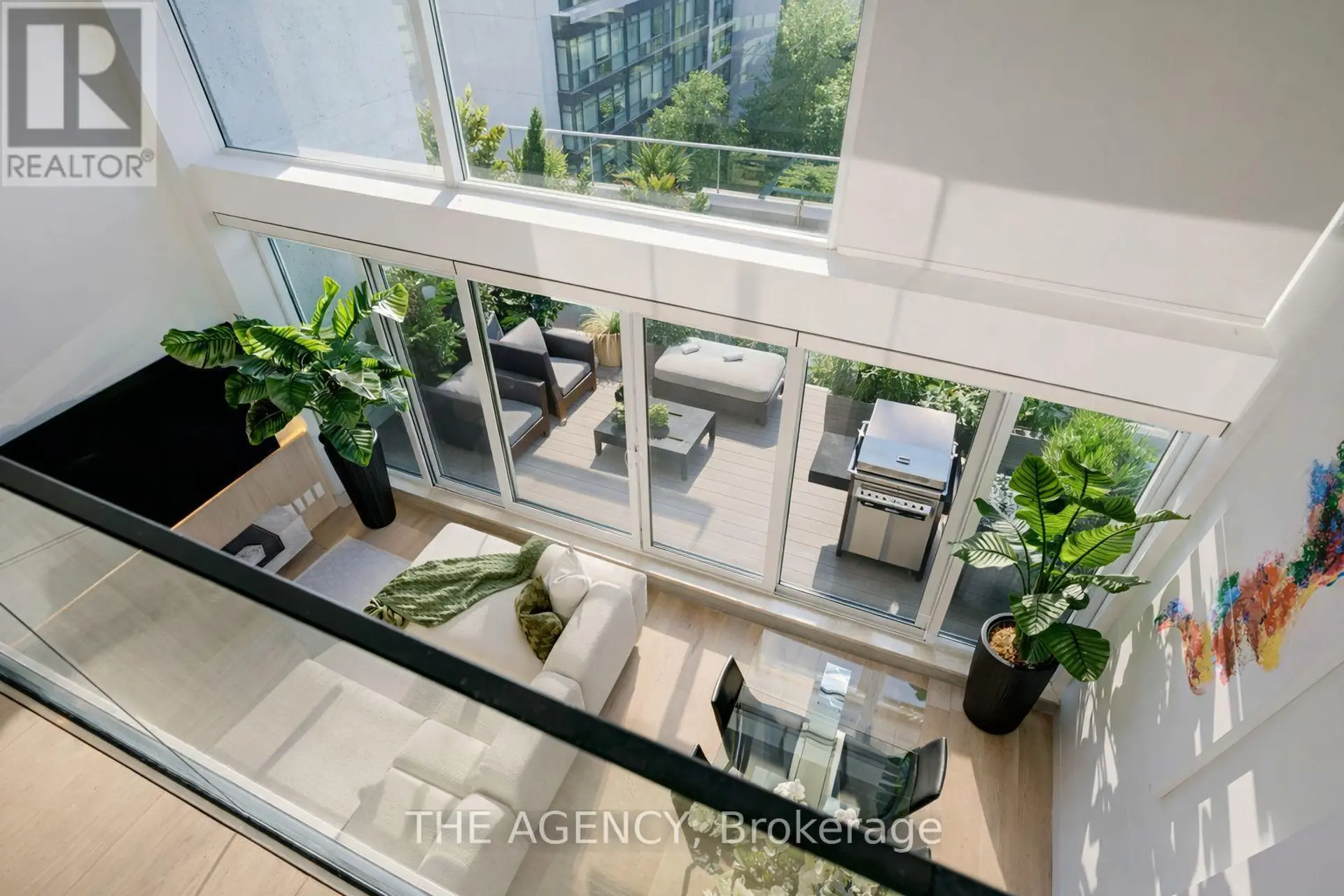 #704 75 PORTLAND STREET - Image 8