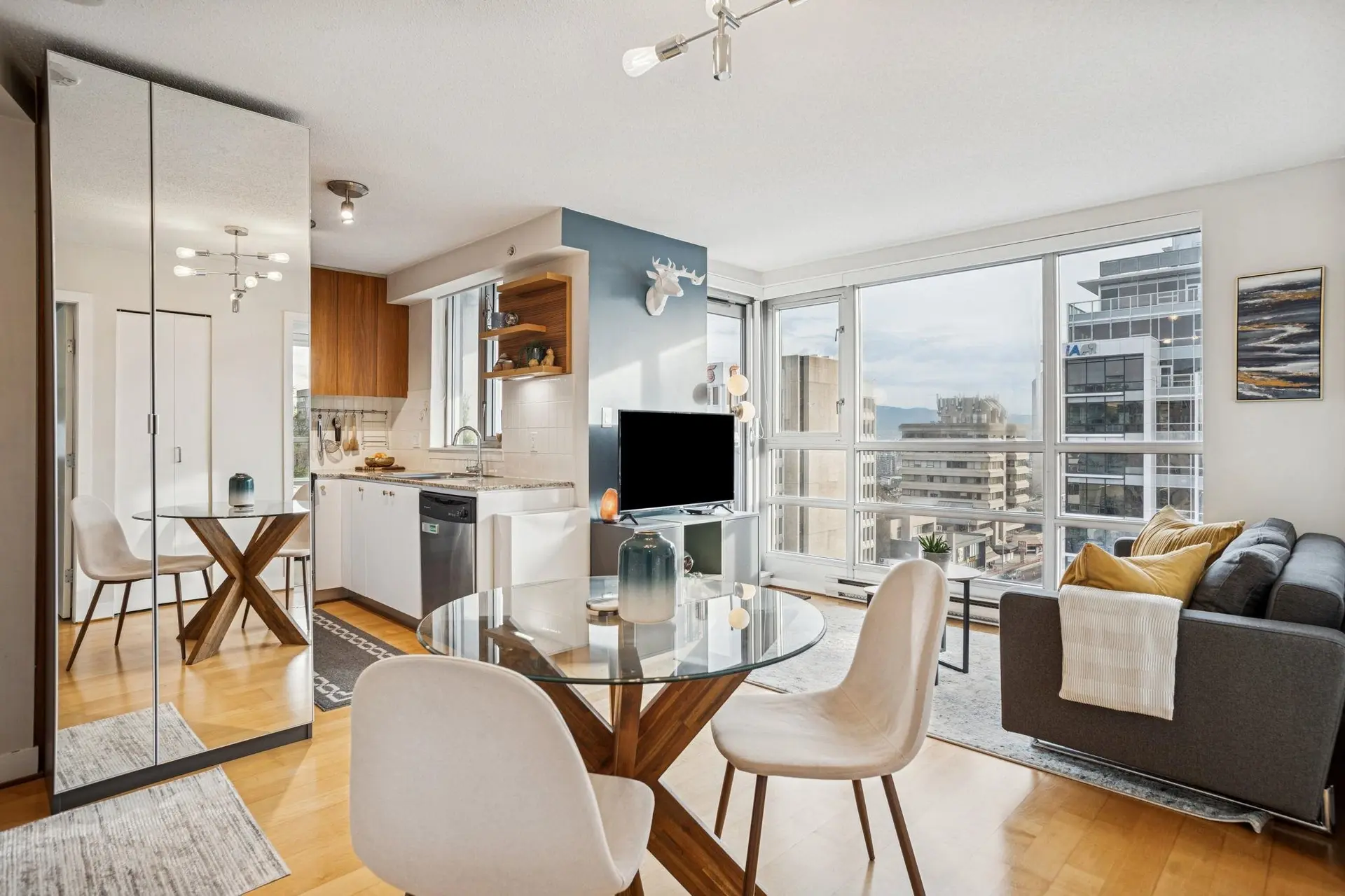 Property at #901 1030 W Broadway, Vancouver, BC