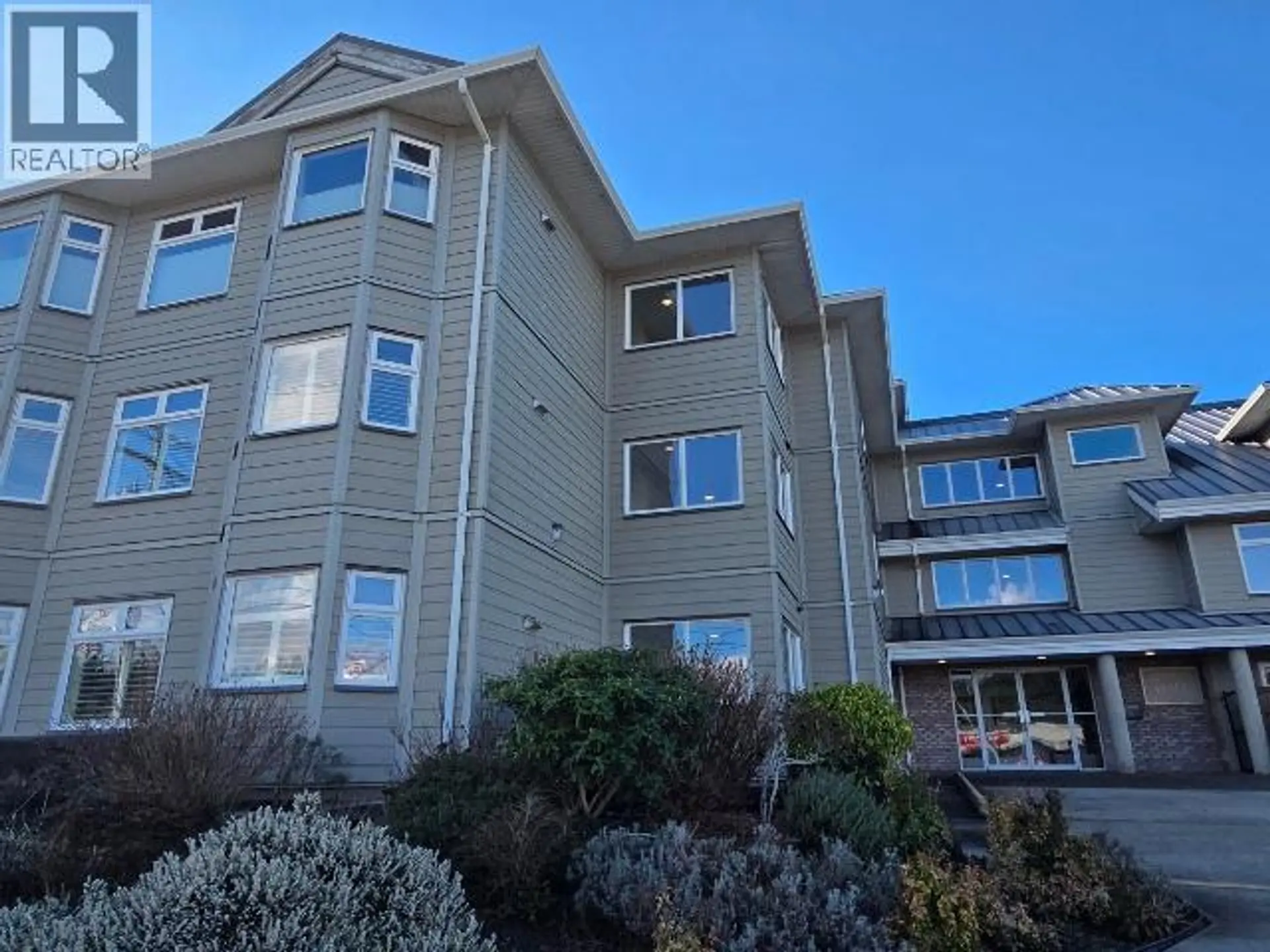 Property at #104 4685 JOYCE AVE, Powell River, BC