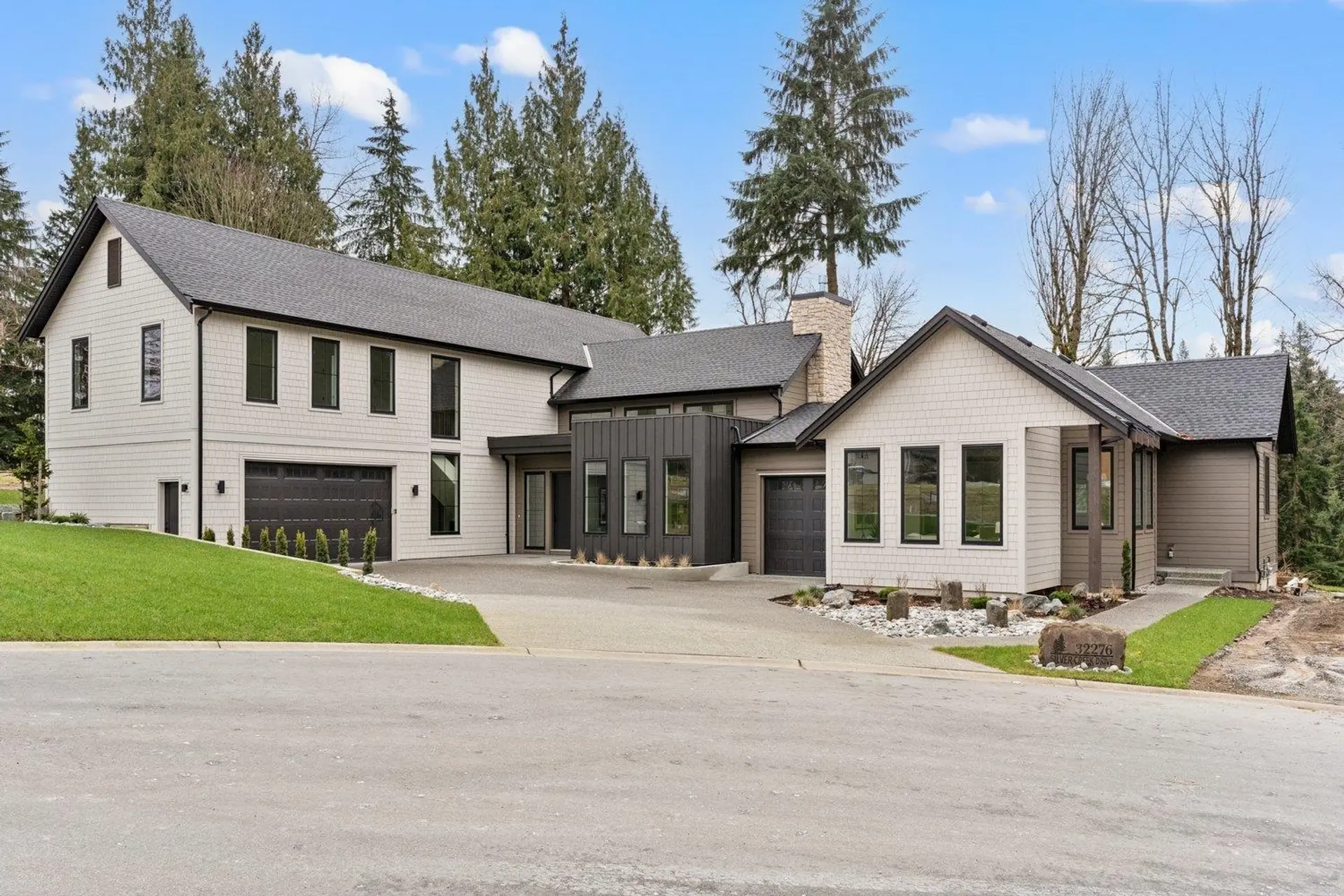 Property at 32276 Silver Creek Drive, Mission, BC