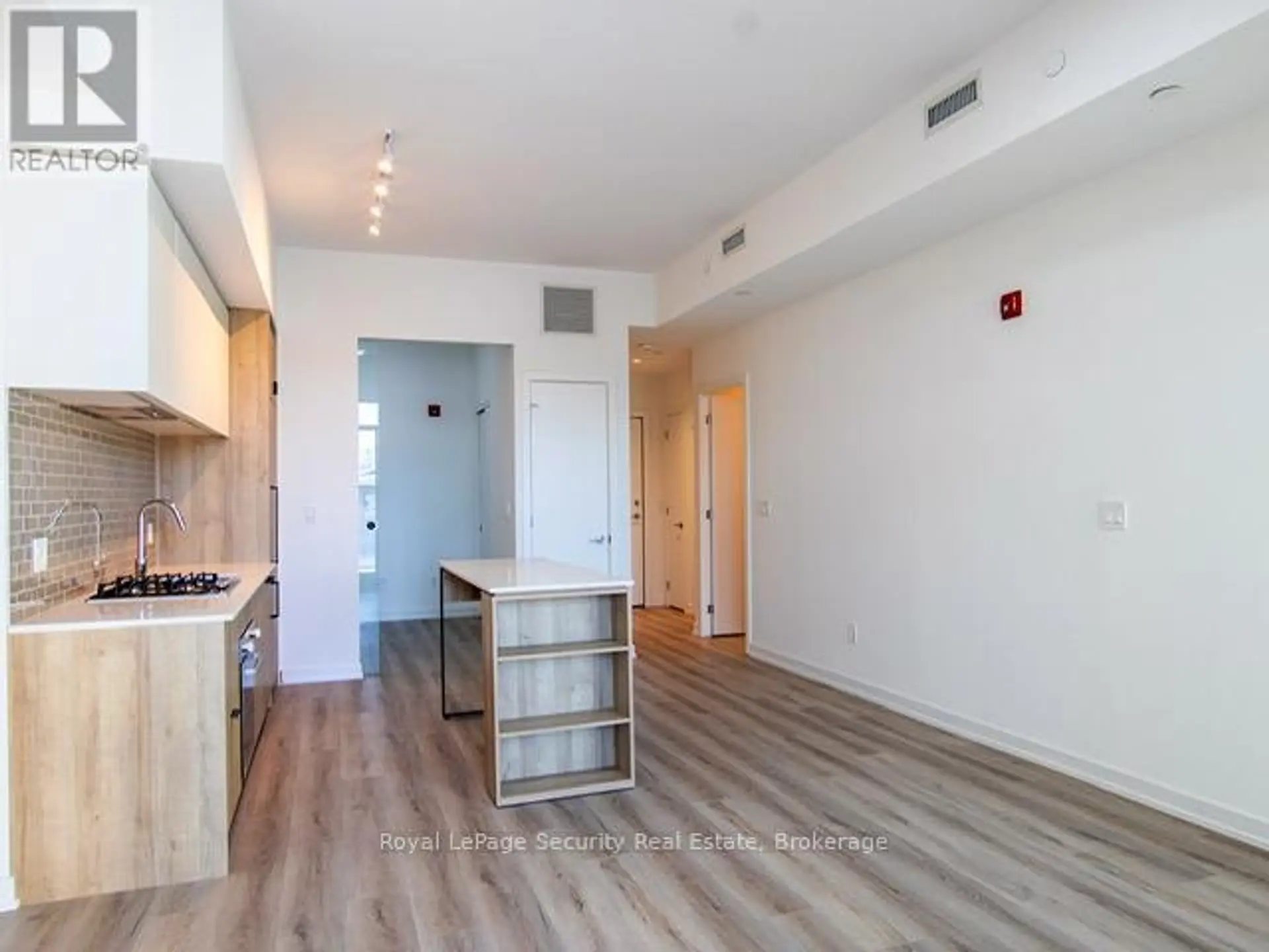 #301 722 MARLEE AVENUE - Image 6