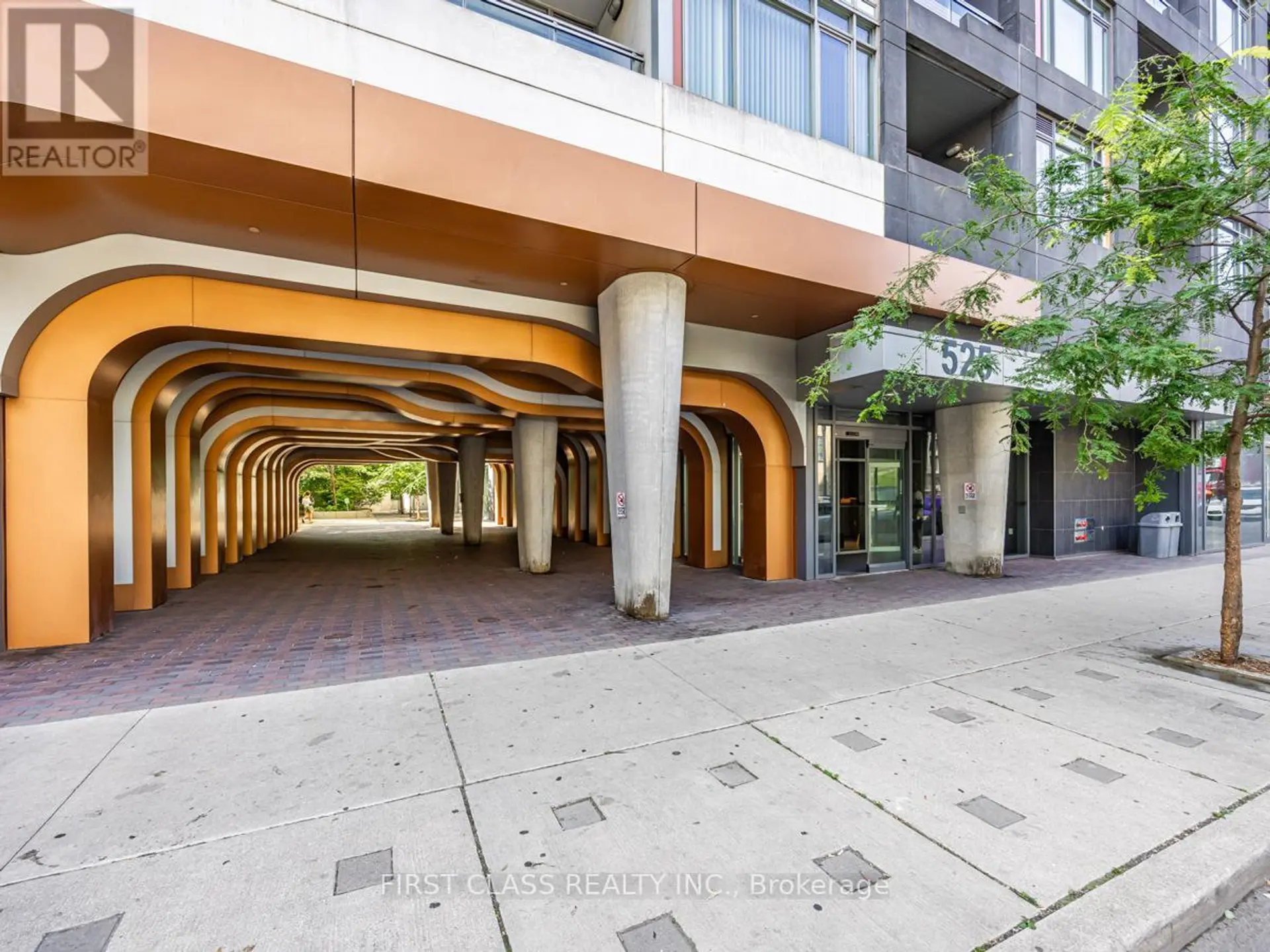 #1022 525 ADELAIDE STREET W - Image 17