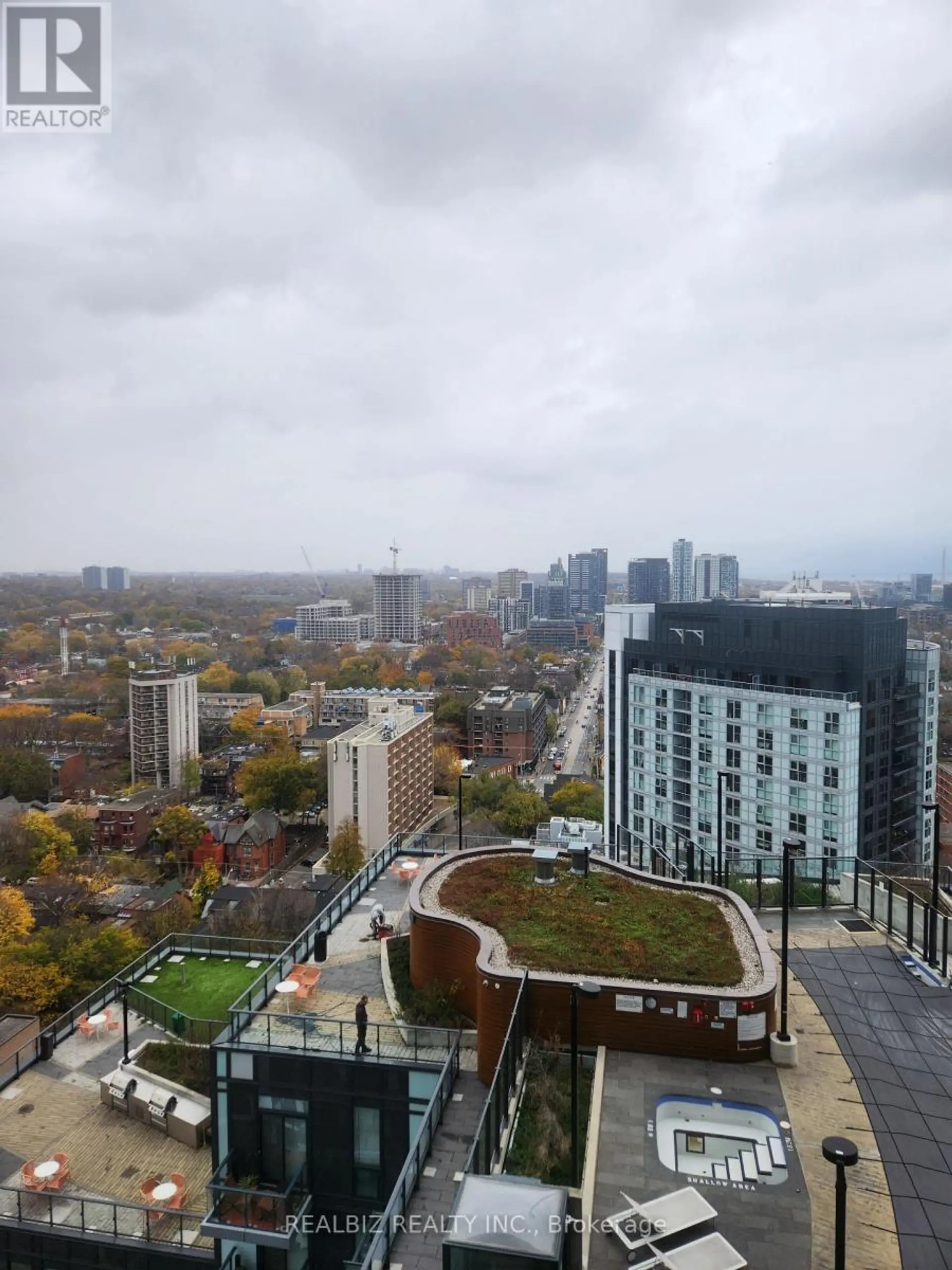 #2401 251 JARVIS STREET - Image 3