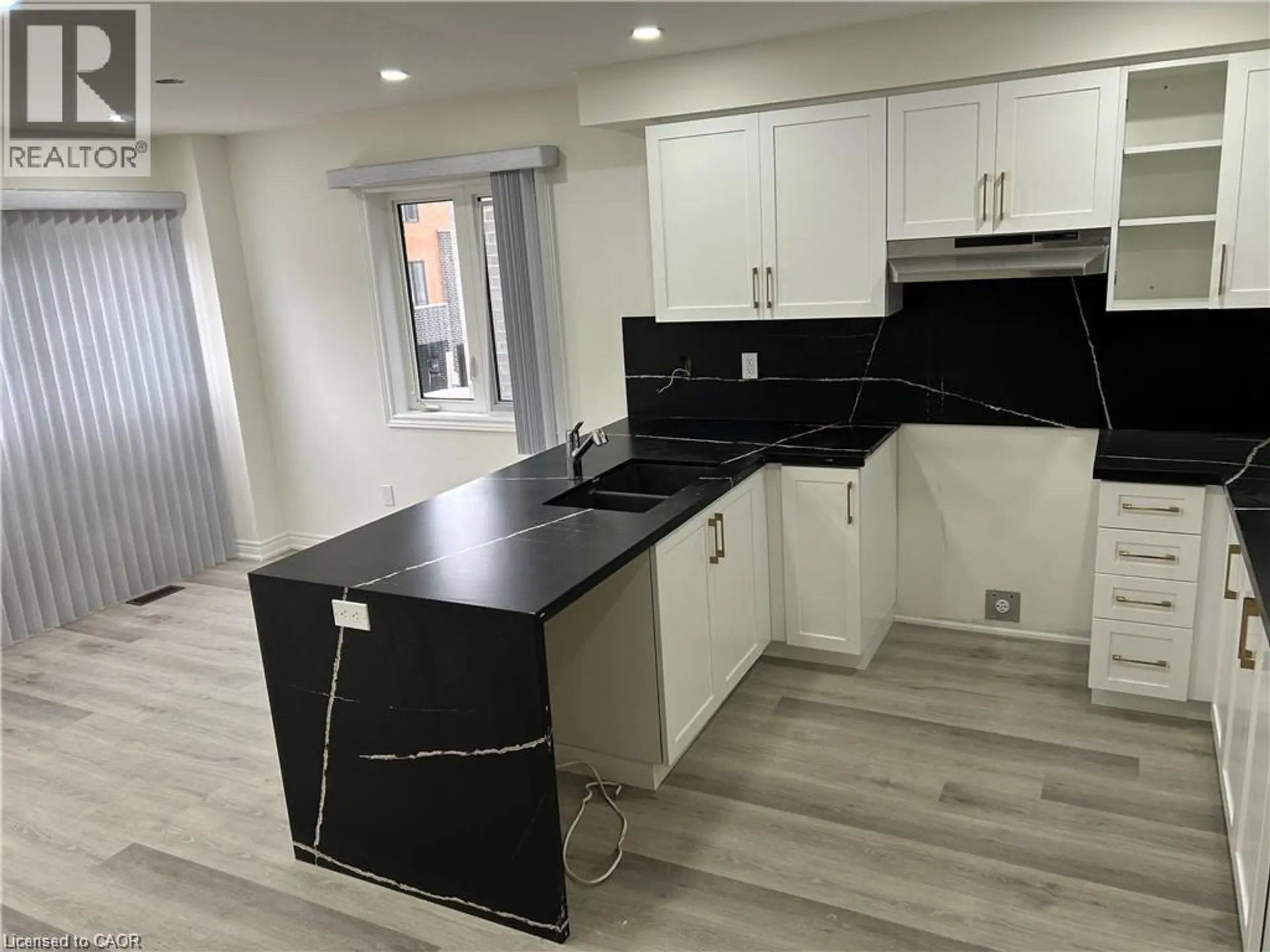 73 DRYDEN Lane - Image 5