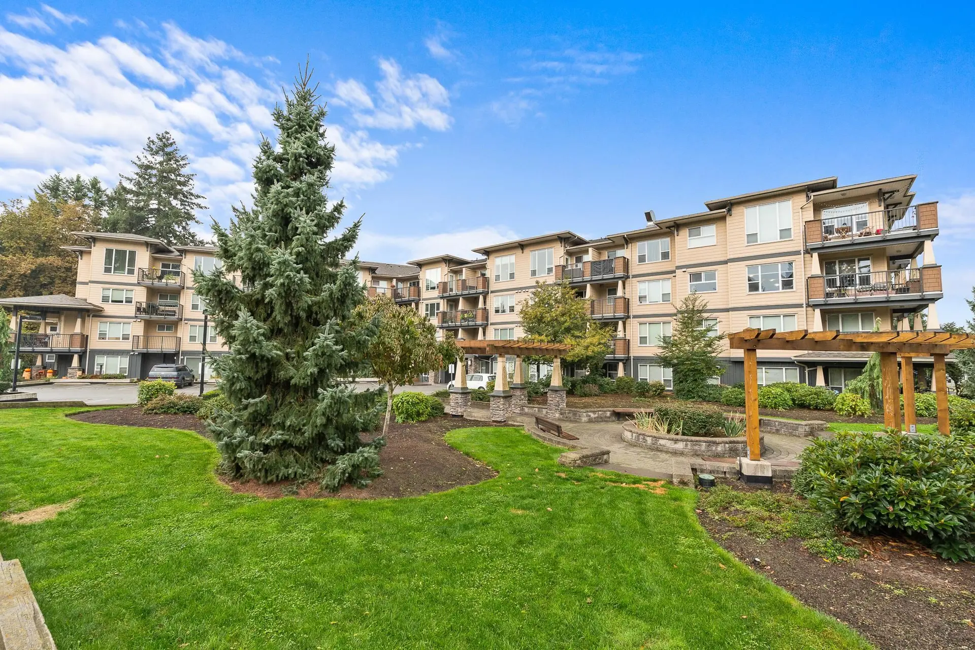 Property at #213 2565 Campbell Avenue, Abbotsford, BC