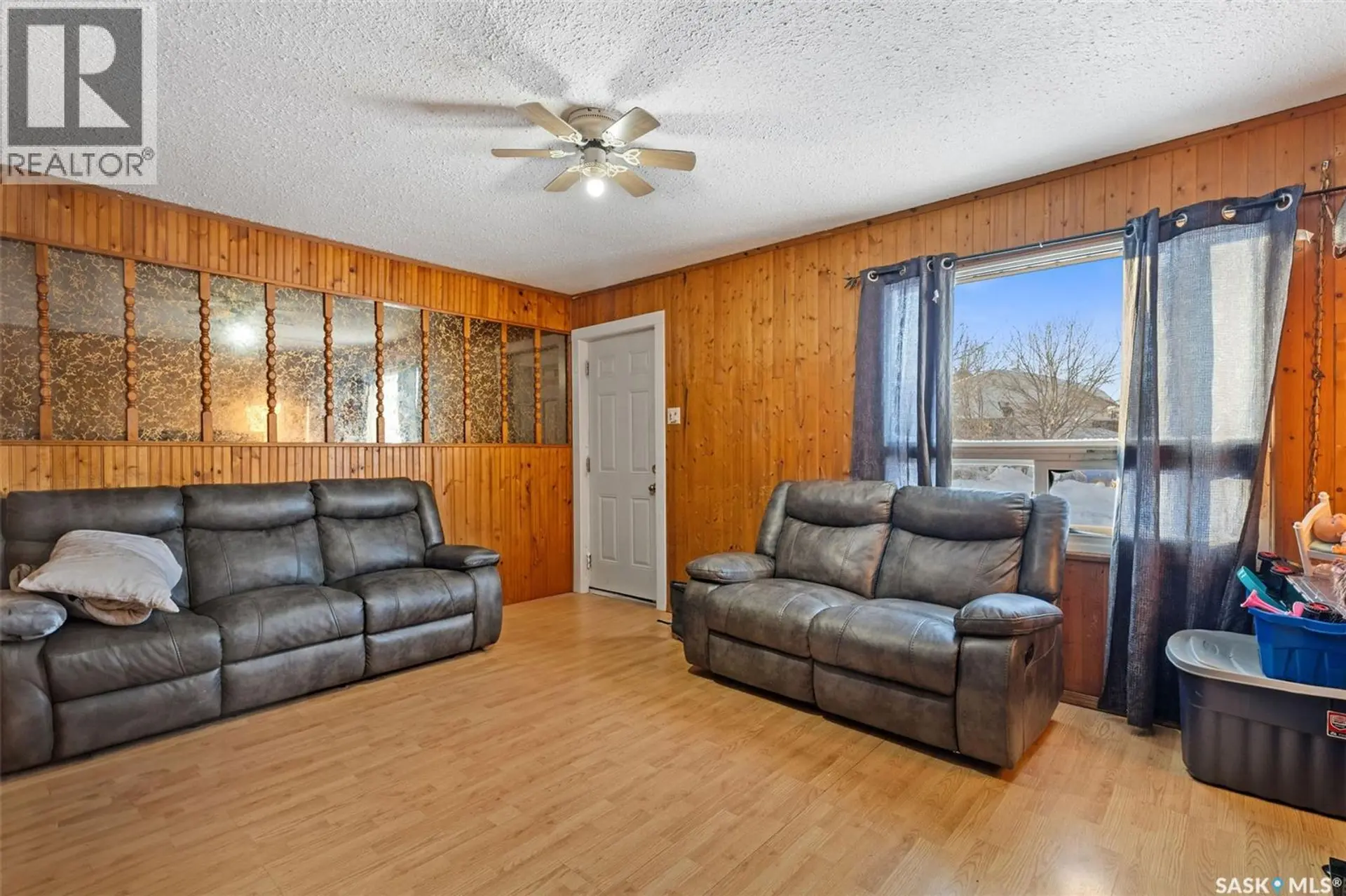 806 12TH STREET W - Image 6