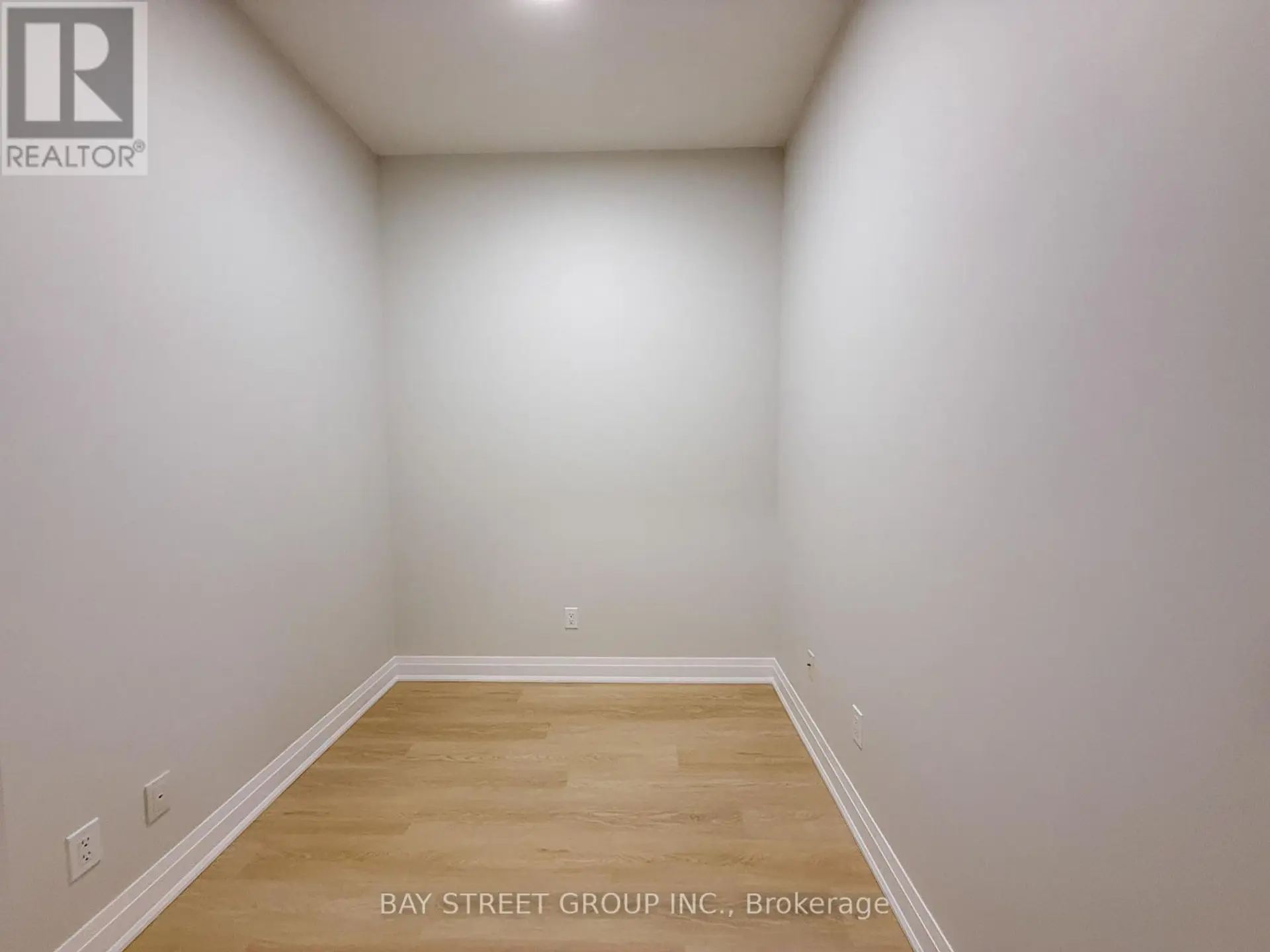 #218 1038 MCNICOLL AVENUE - Image 6