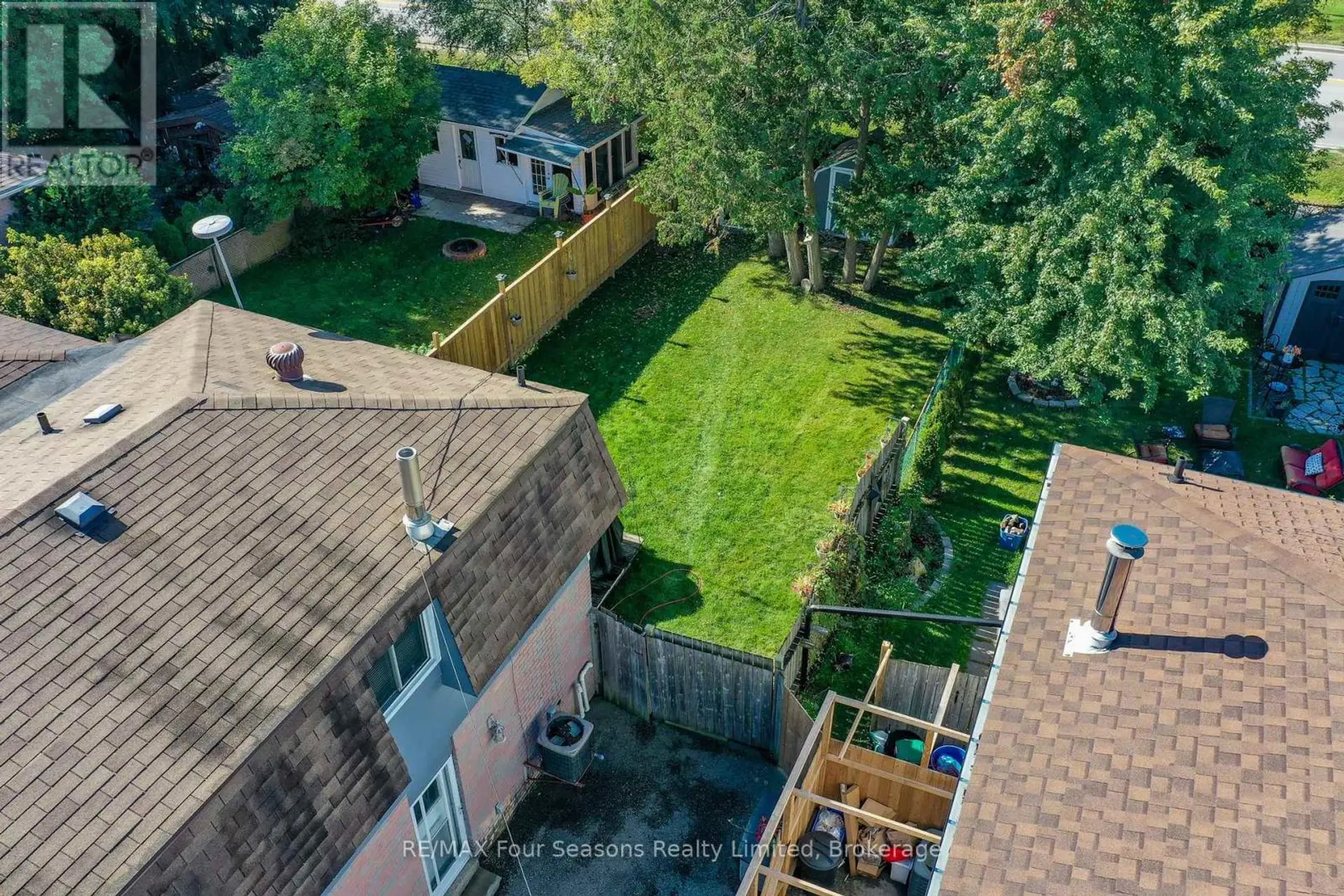 169 BURBANK CRESCENT - Image 2