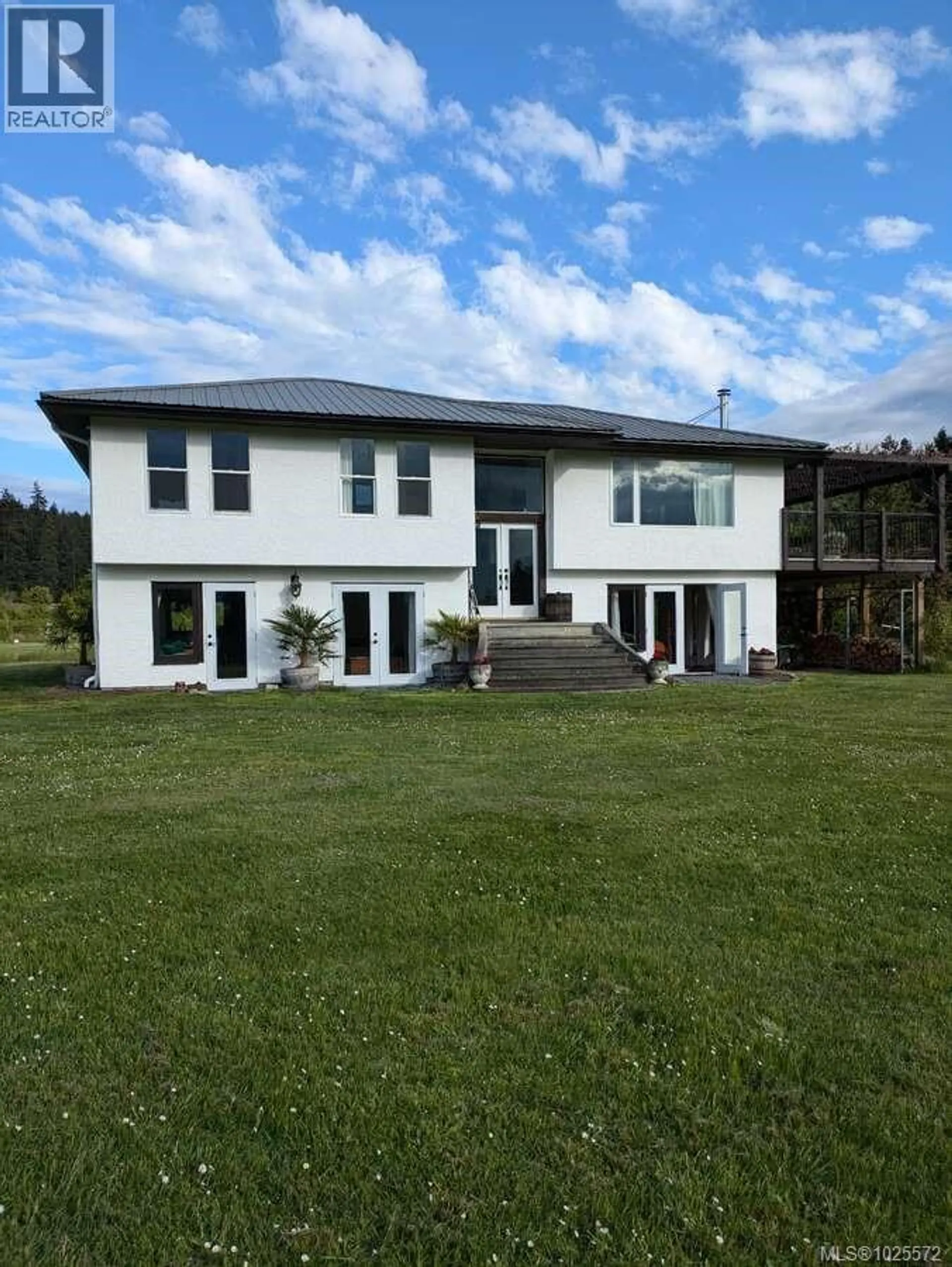 Property at 300 Wood Dale Dr, Mayne Island, BC