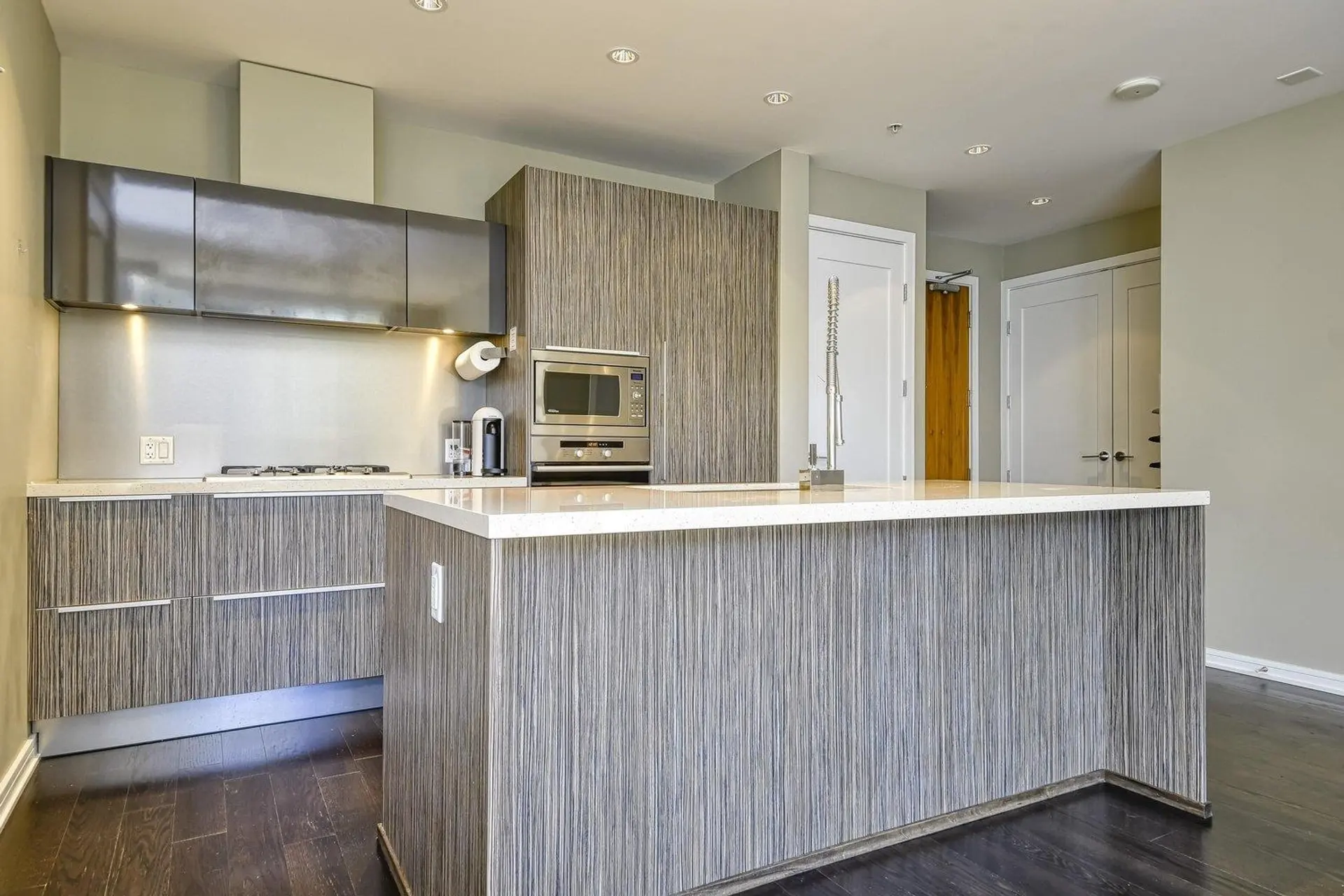 #310 1616 Columbia Street - Image 4