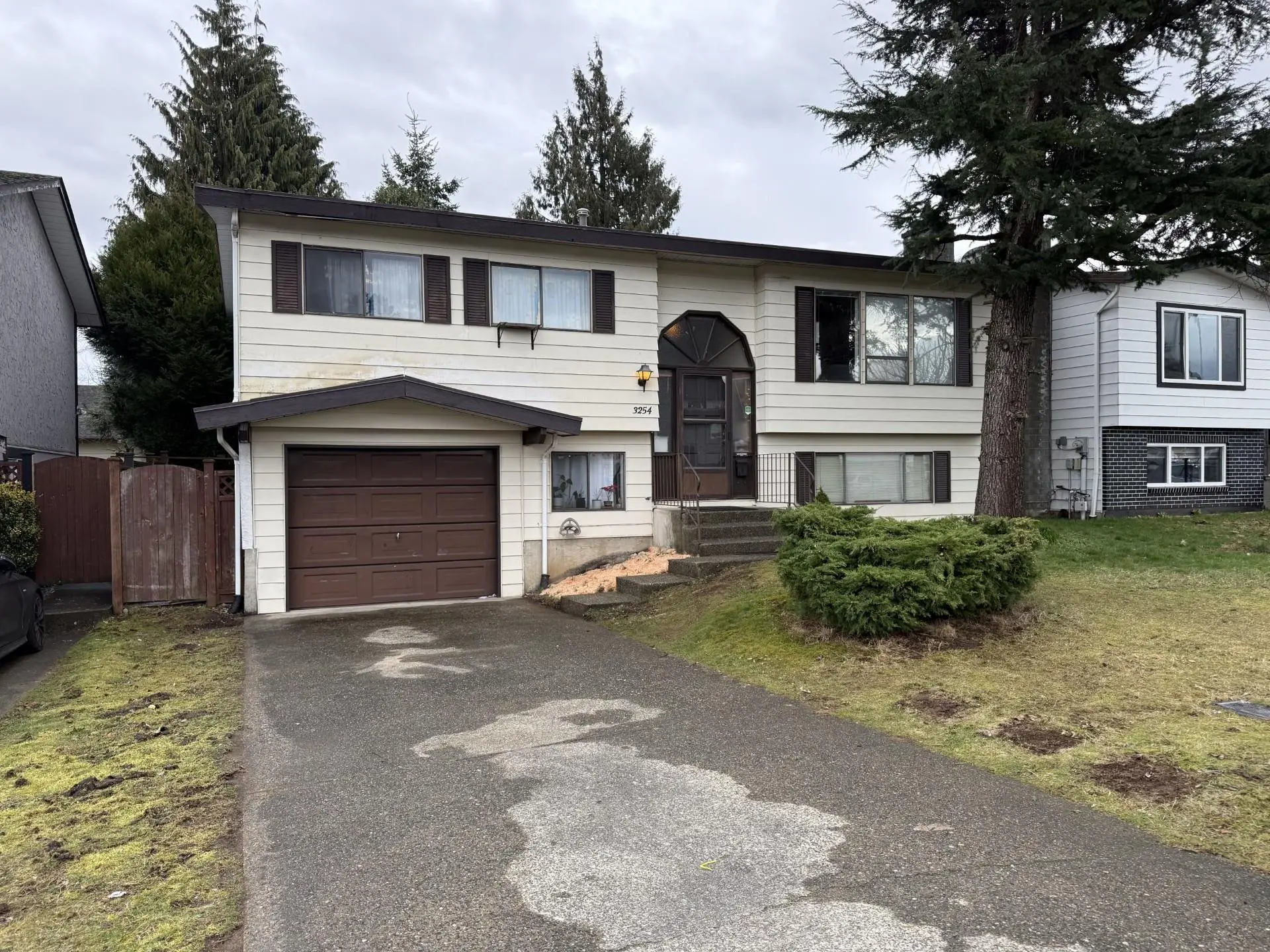 Property at 3254 Astoria Crescent, Abbotsford, BC