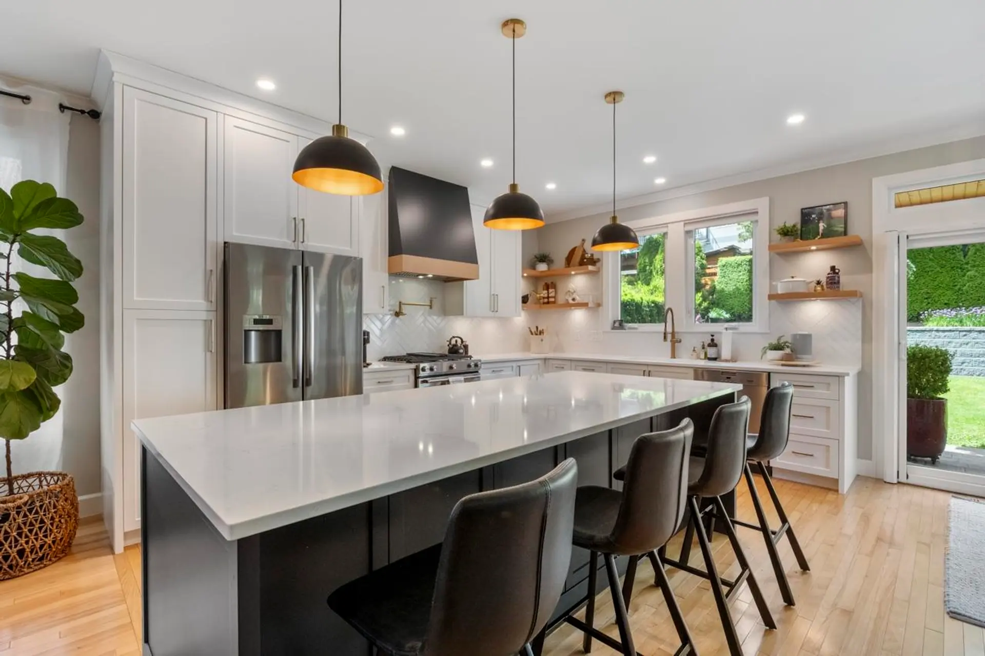 Property at 835 Kent Street, White Rock, BC