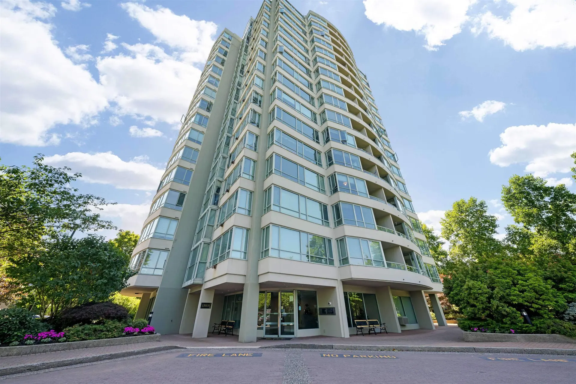#1605 15030 101 Avenue - Image 2