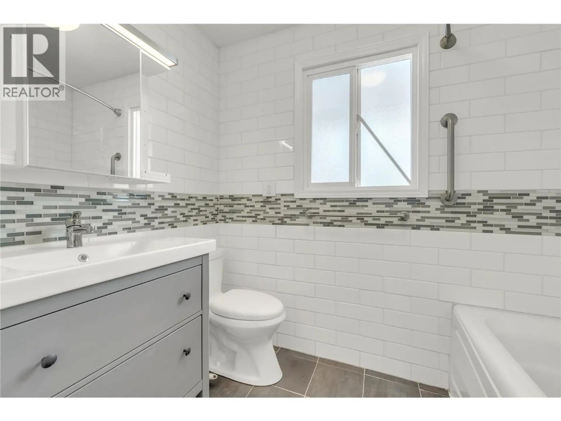 379 MAYNE Avenue - Image 9
