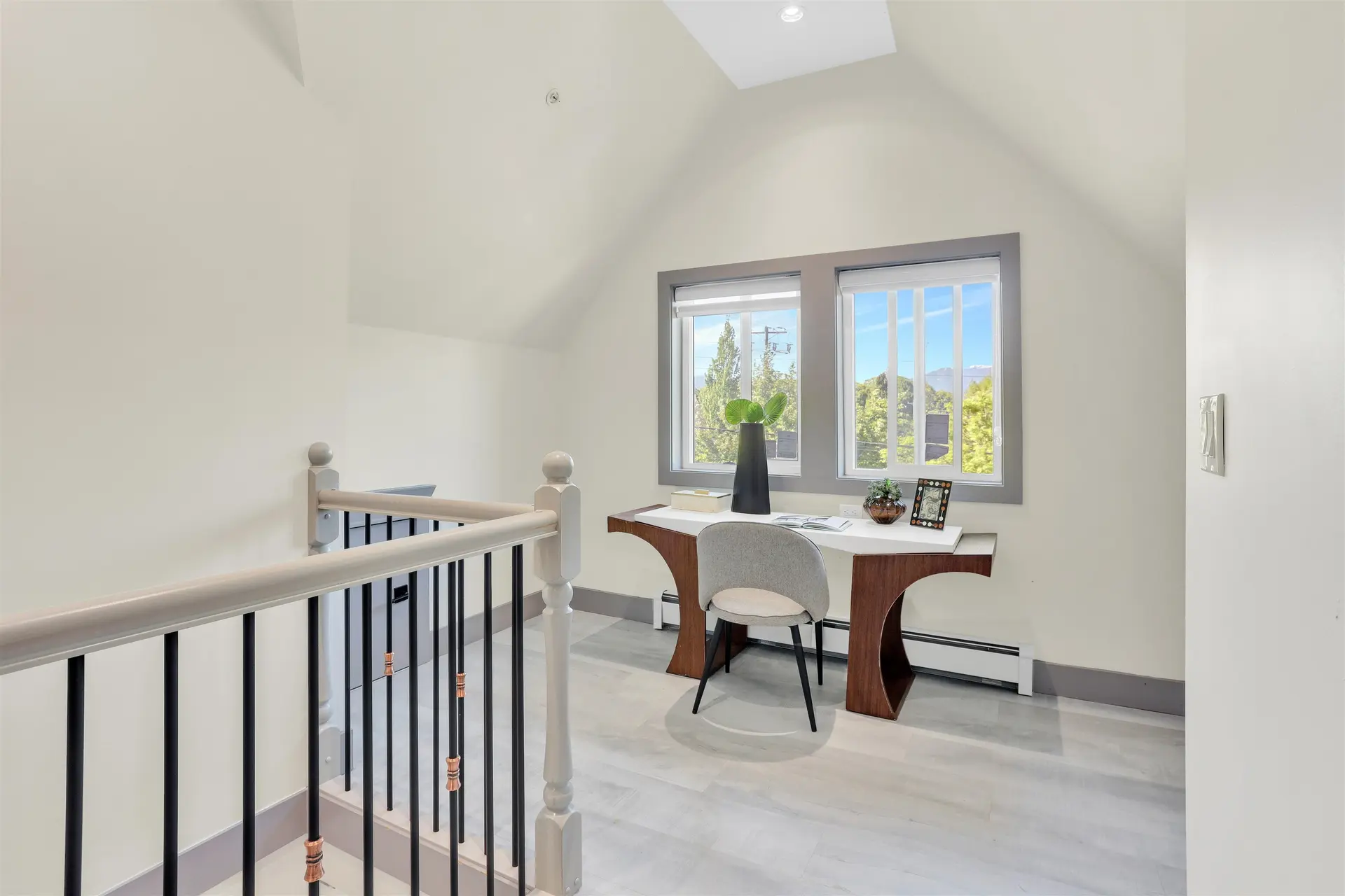 1008 E 24th Avenue - Image 15