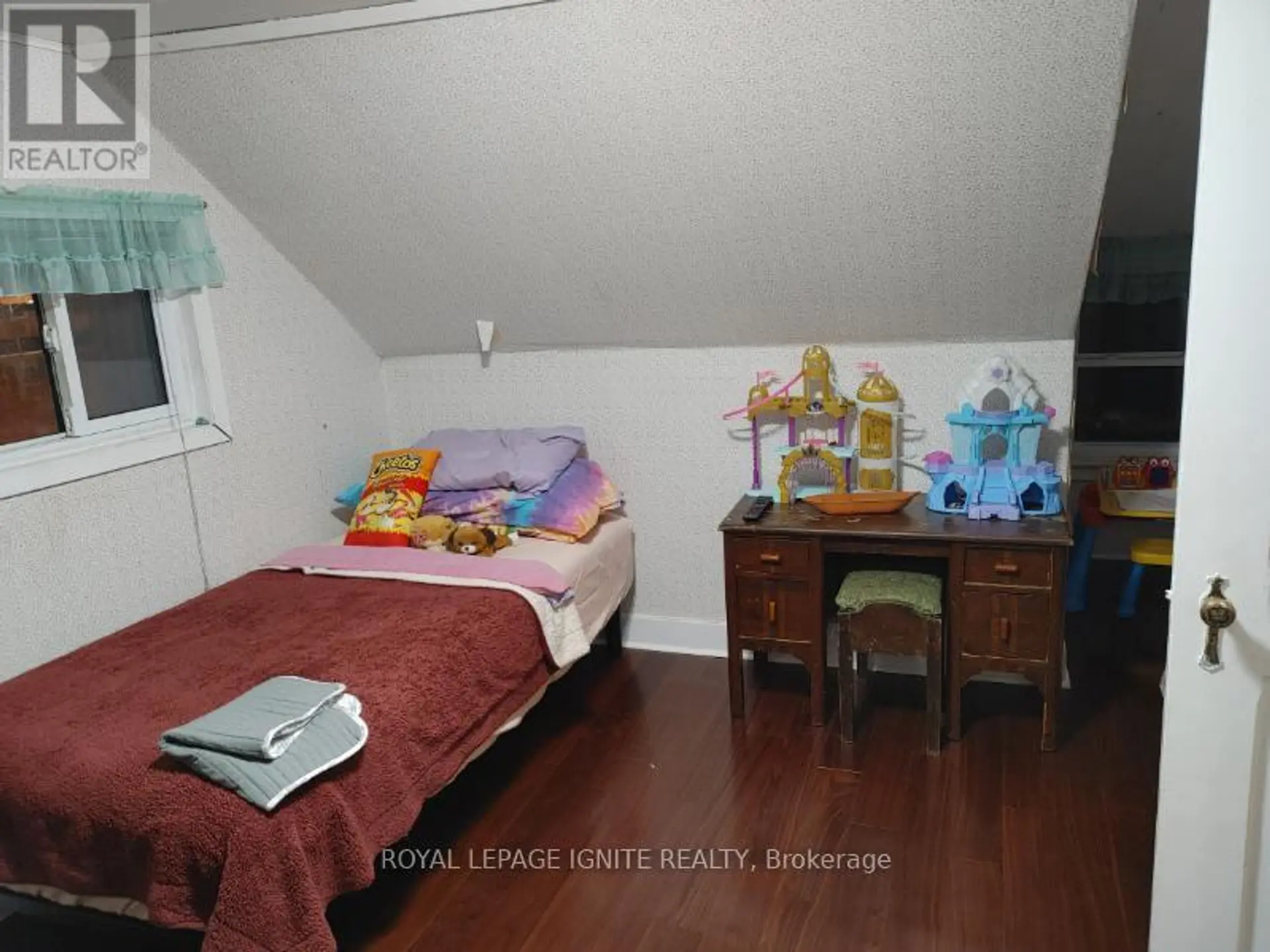 87 NINTH STREET W - Image 5