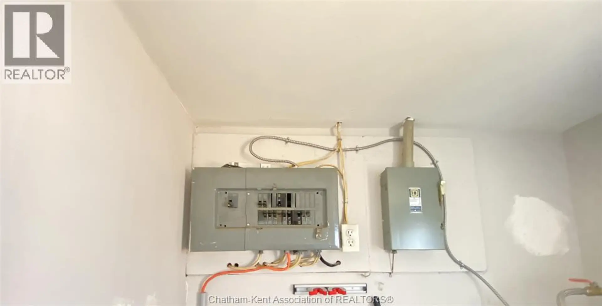 45 GRAY STREET - Image 10