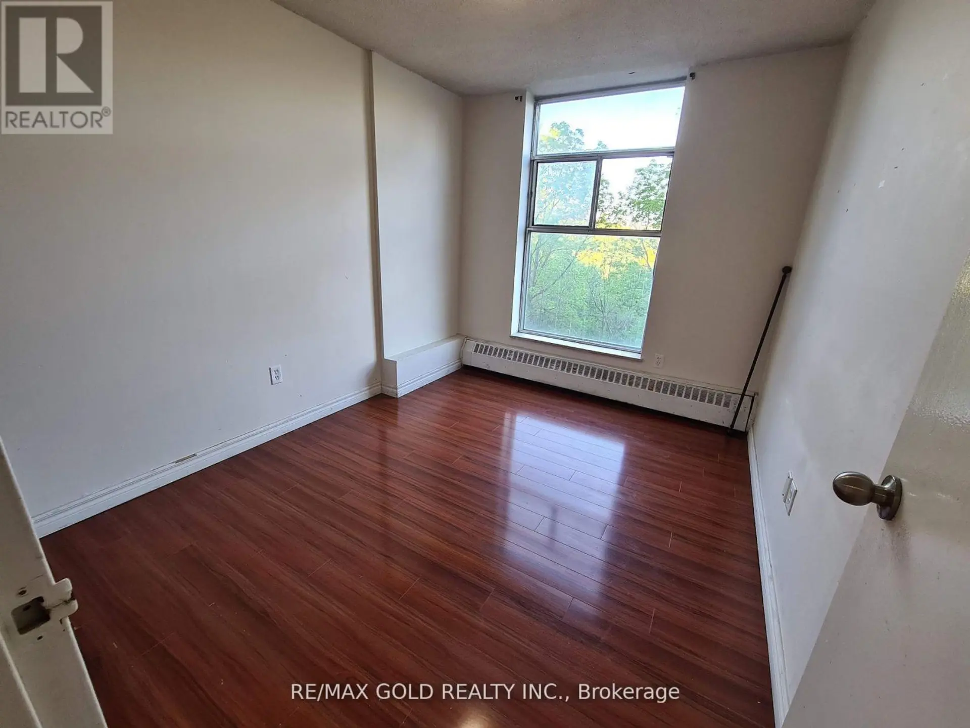 #405 335 DRIFTWOOD AVENUE - Image 10