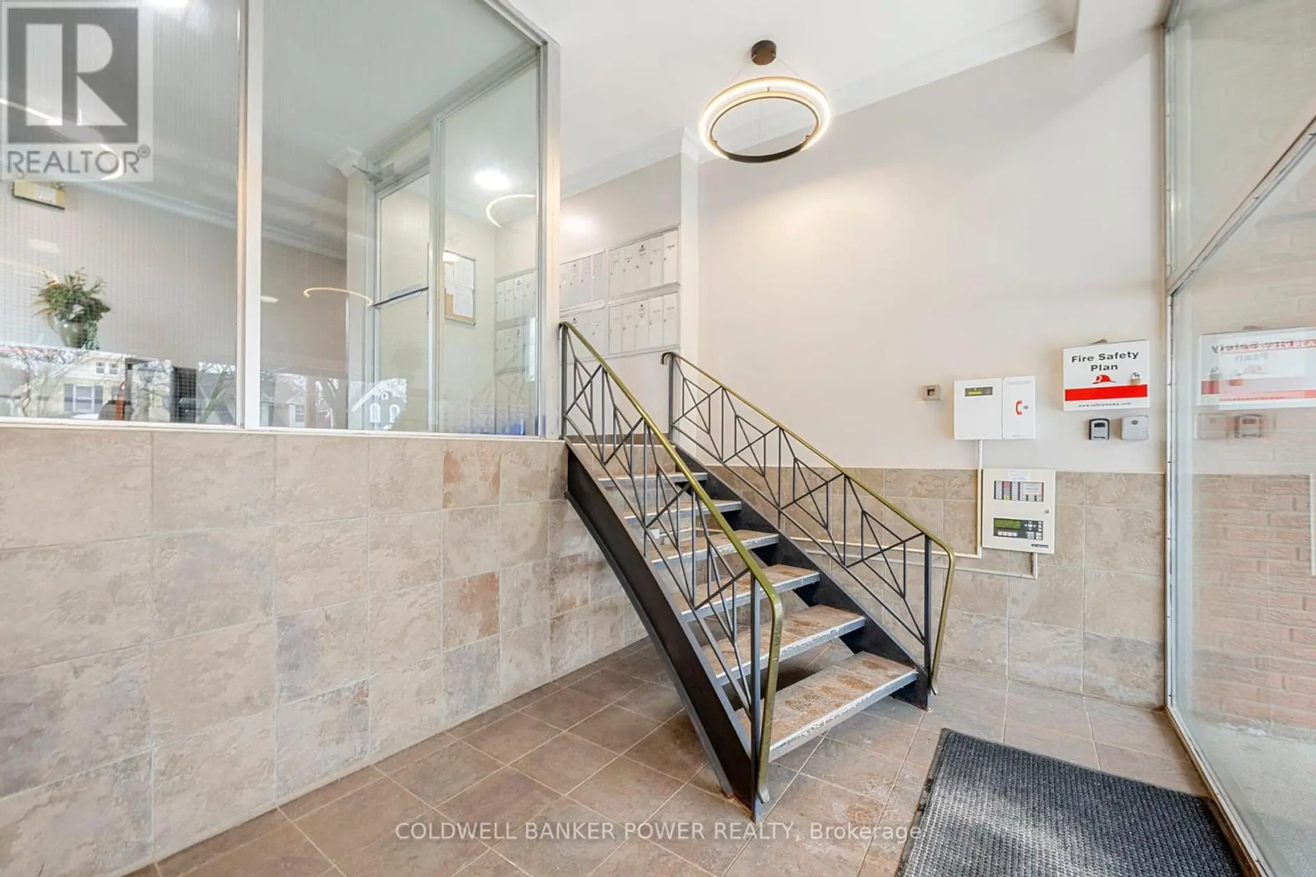 #403 570 WILLIAM STREET - Image 4
