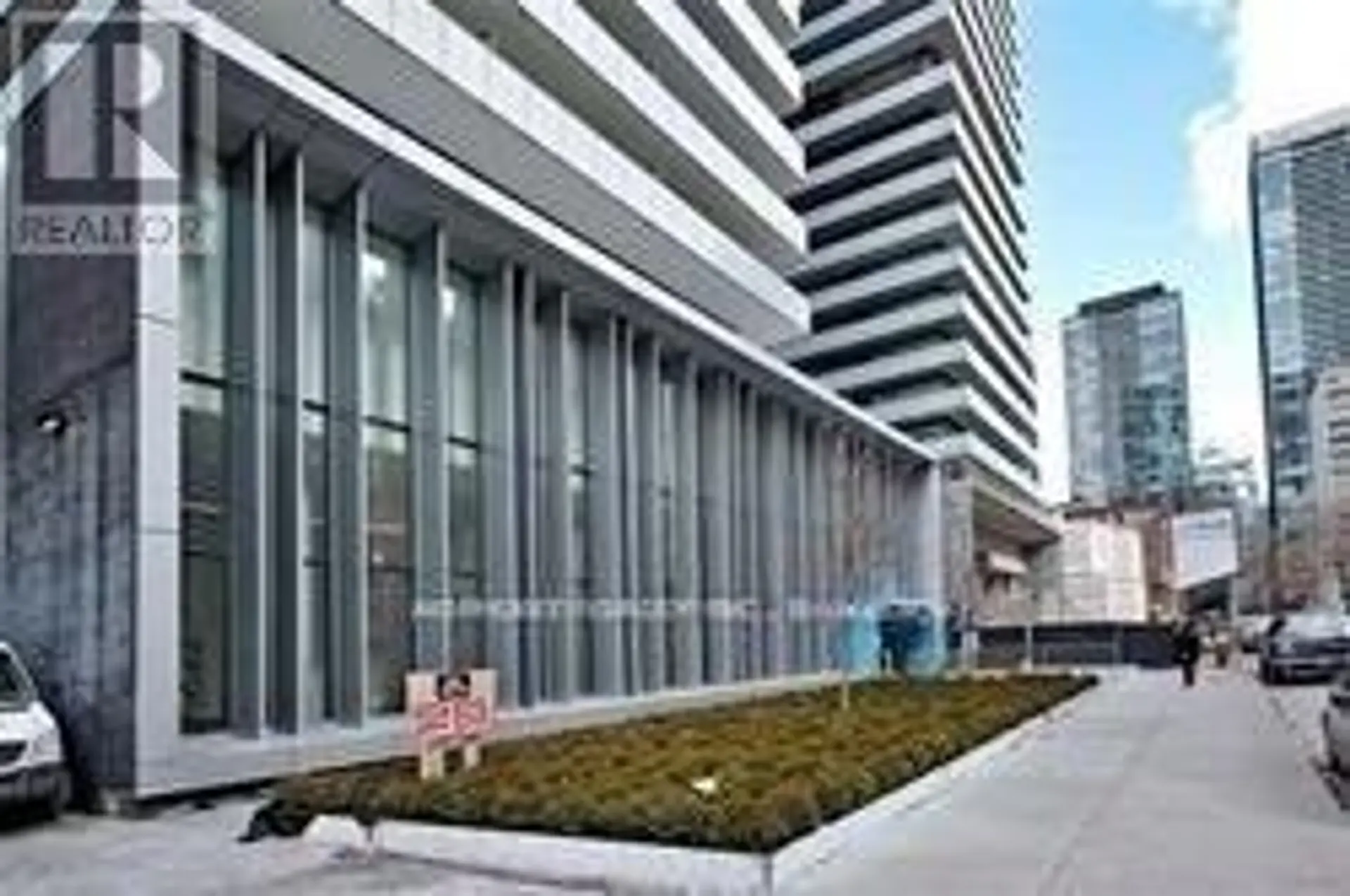 #904 42 CHARLES STREET - Image 1