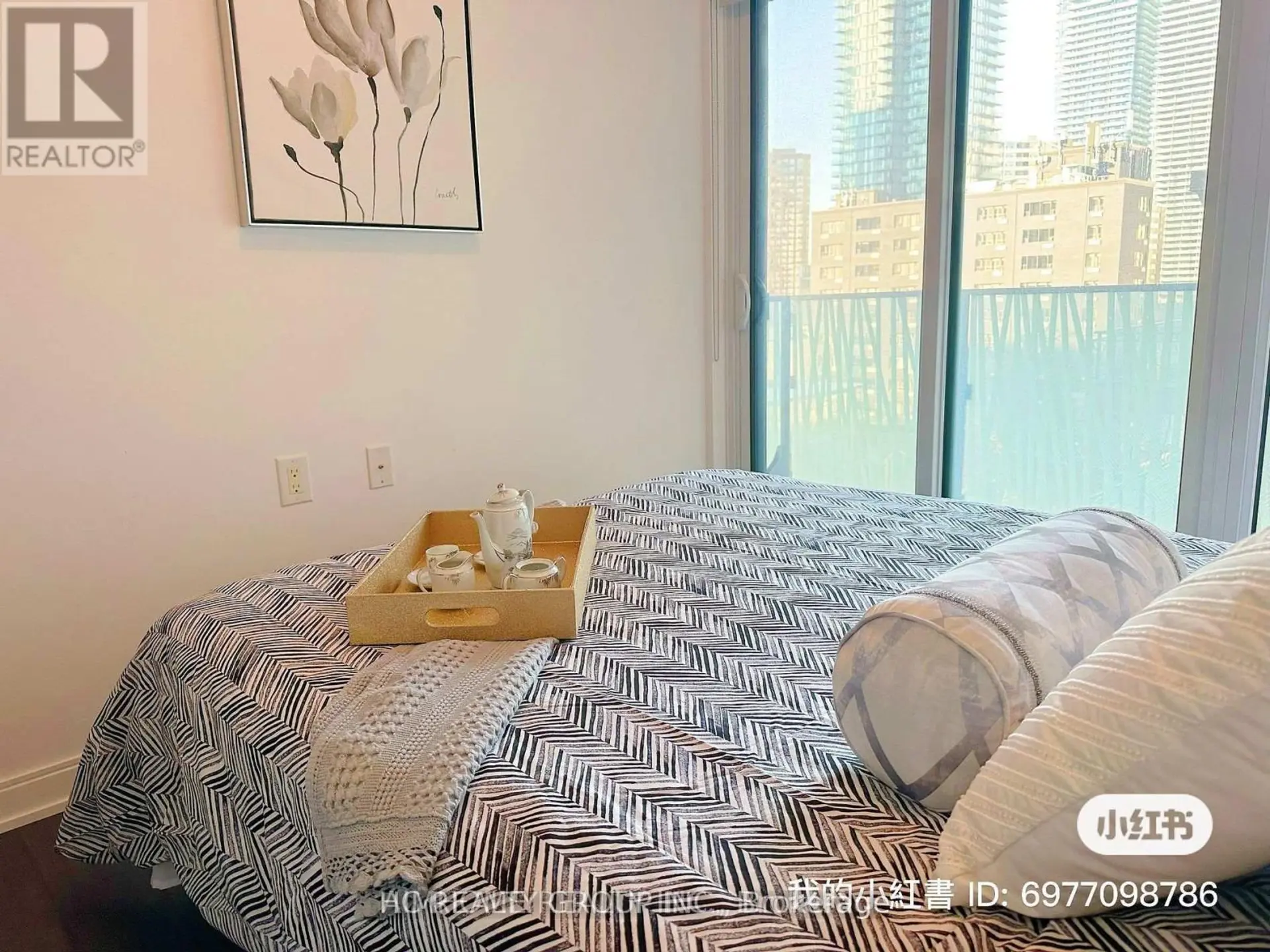 #904 42 CHARLES STREET - Image 12