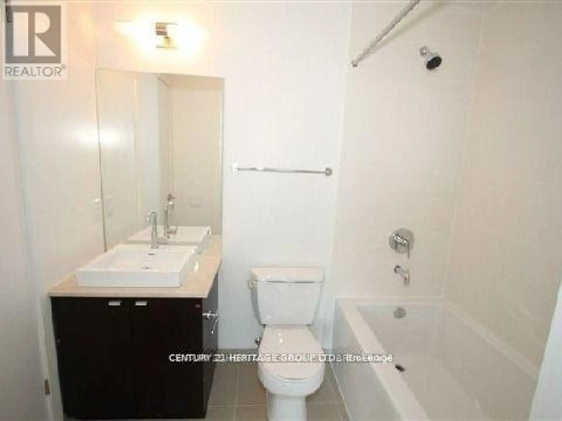 #2201 105 THE QUEENSWAY AVENUE - Image 4