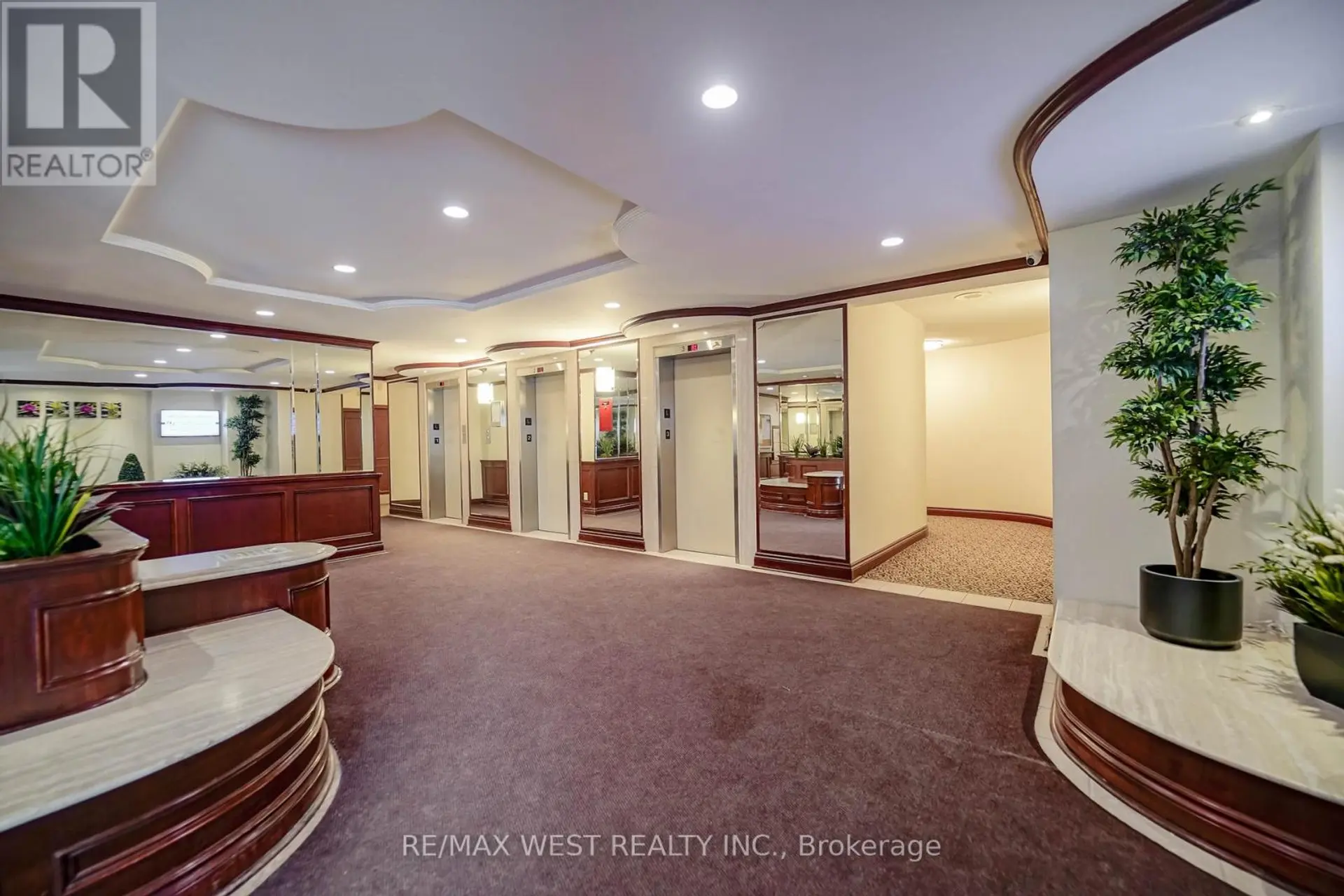 #909 10 MUIRHEAD ROAD - Image 2