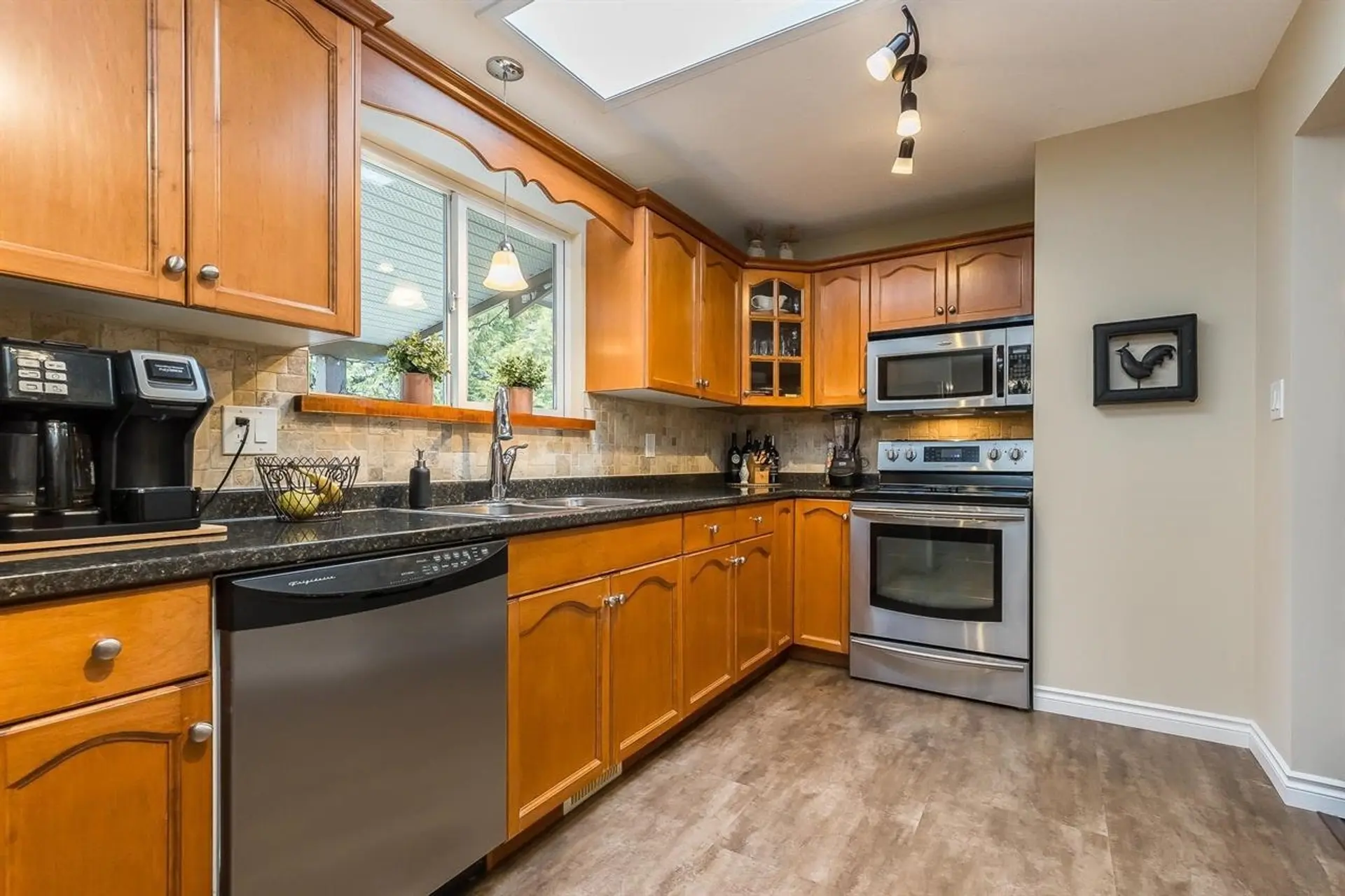 33265 Hawthorne Avenue - Image 3