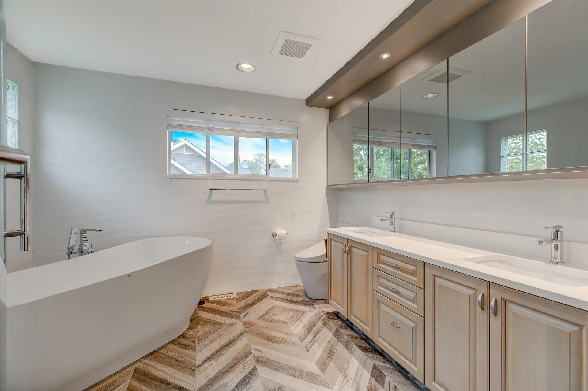 #87 3555 Westminster Highway - Image 14