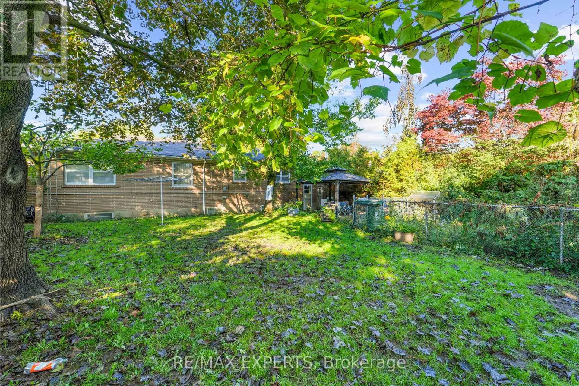 19 DUNCOMBE BOULEVARD - Image 9