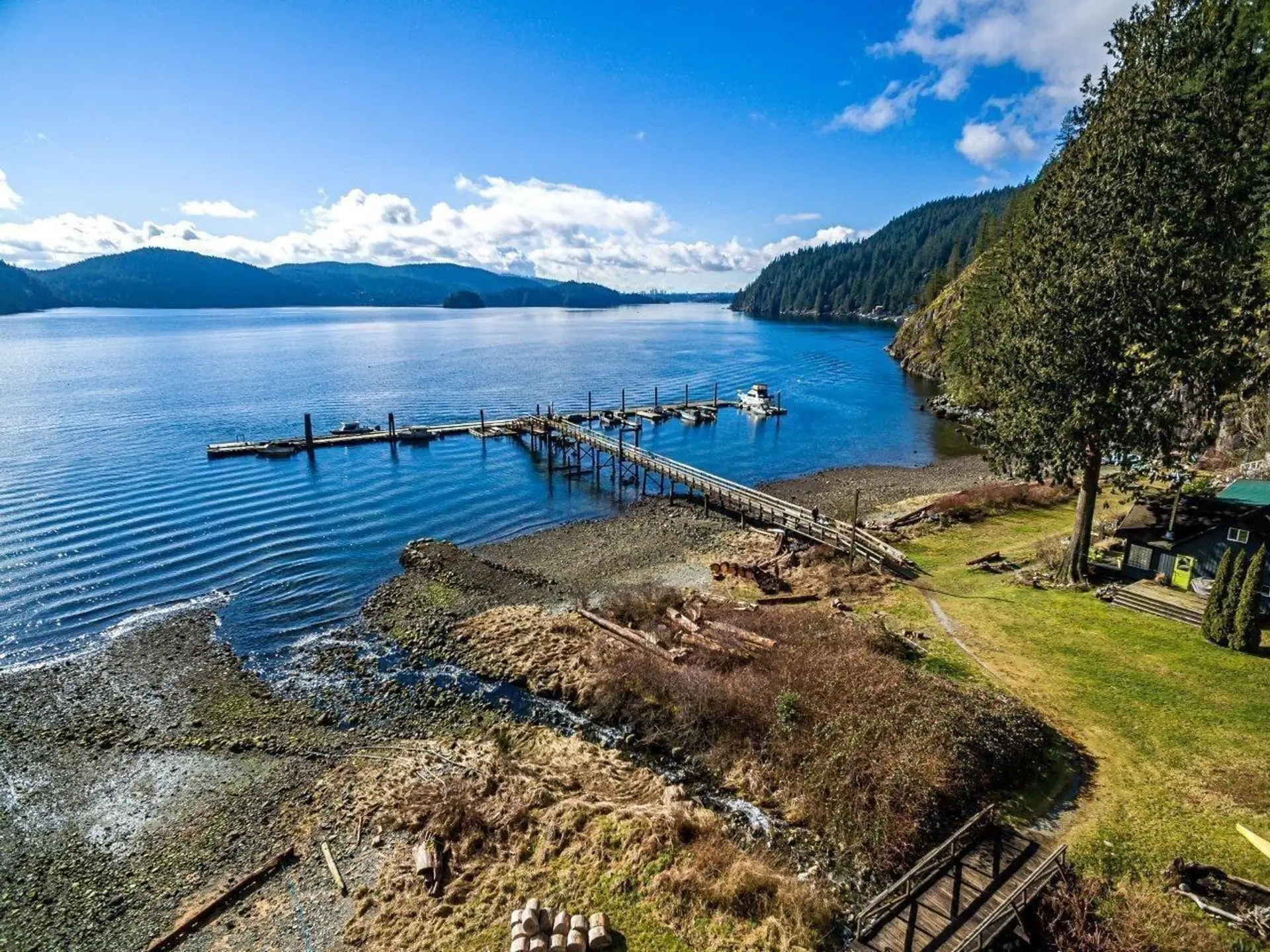 Property at 6 Brighton Beach, North Vancouver, BC